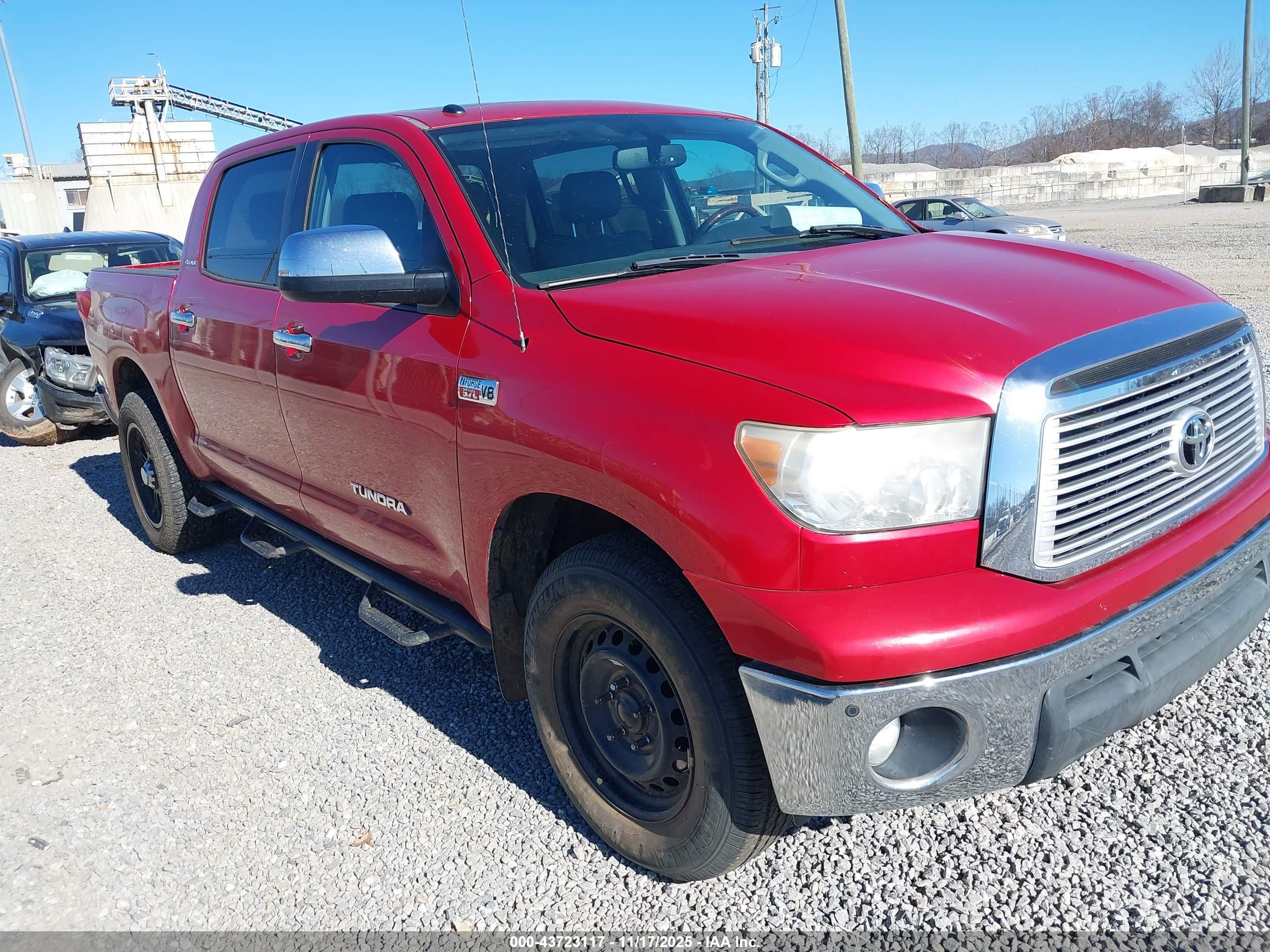 TOYOTA TUNDRA image 6