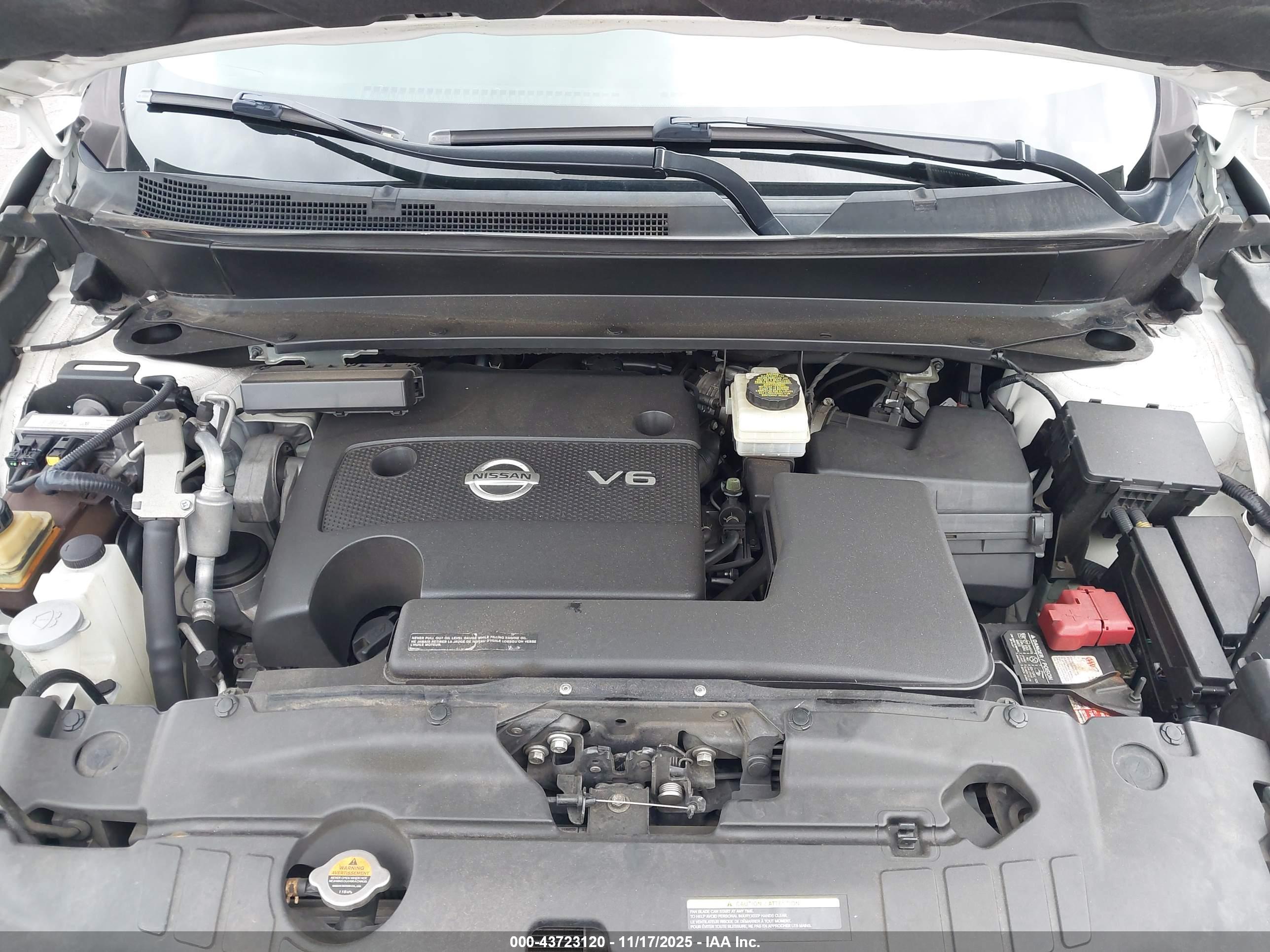 NISSAN PATHFINDER image 10
