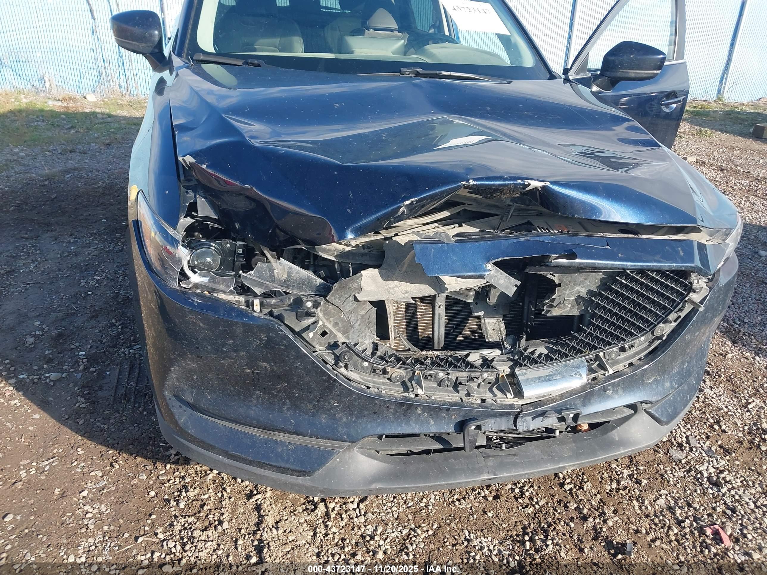 MAZDA CX-5 image 6