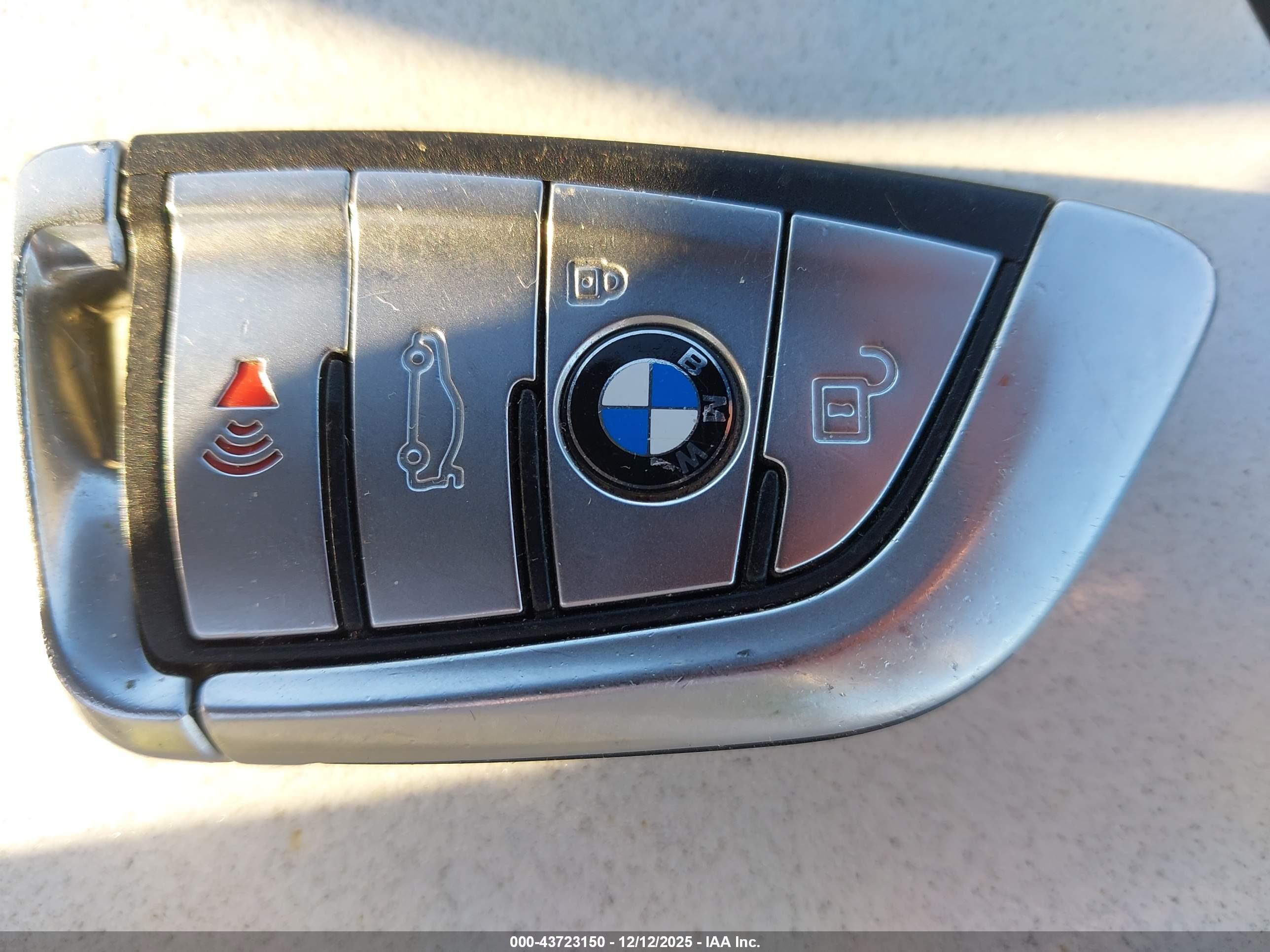 BMW 530E image 11