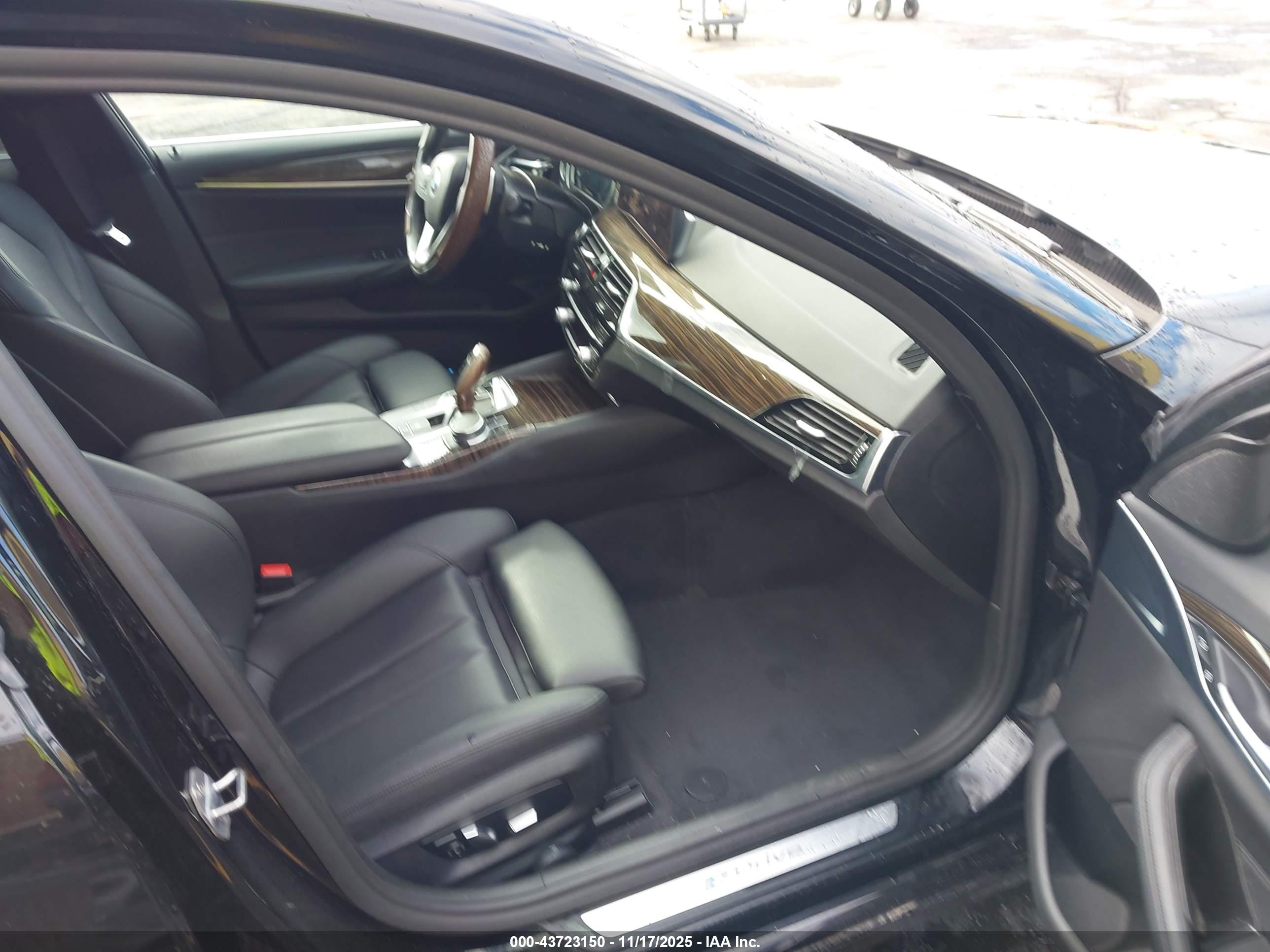 BMW 530E image 5