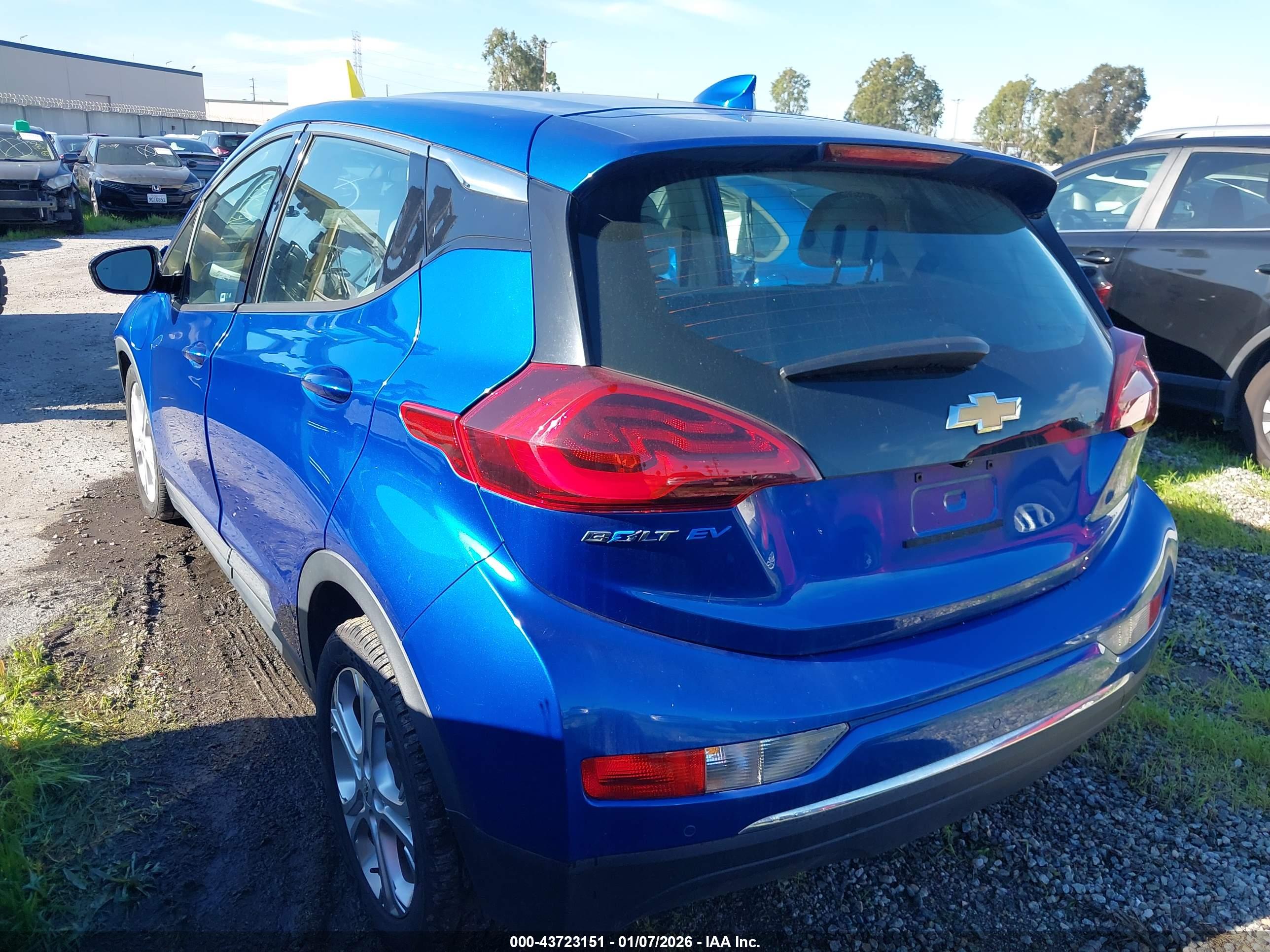 CHEVROLET BOLT image 3