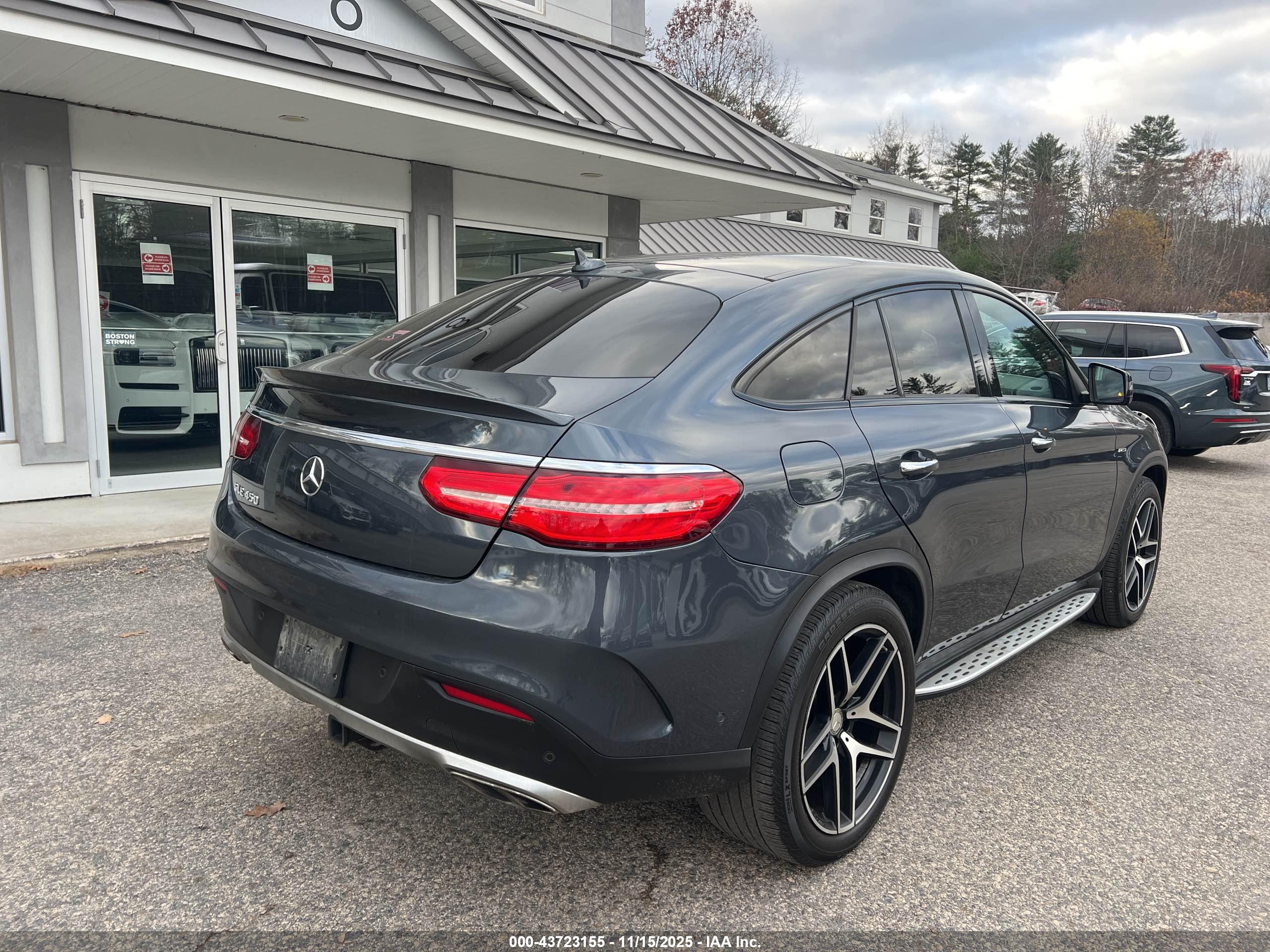 MERCEDES-BENZ GLE image 4