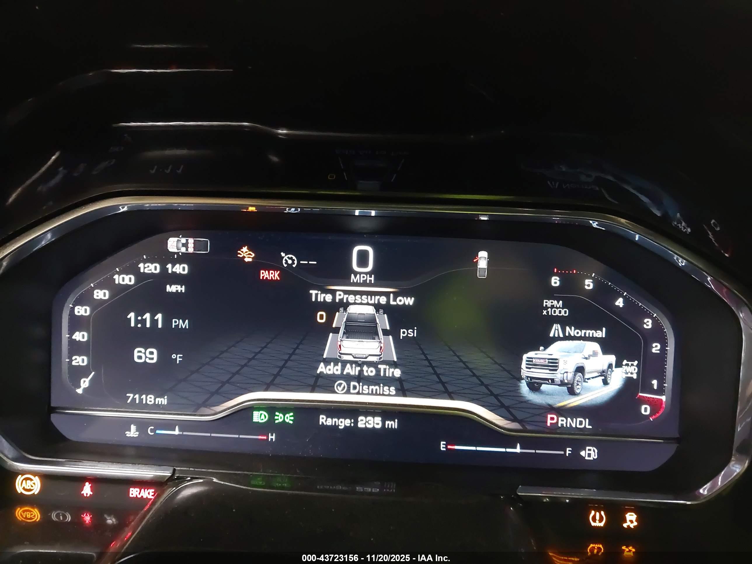 GMC SIERRA image 6