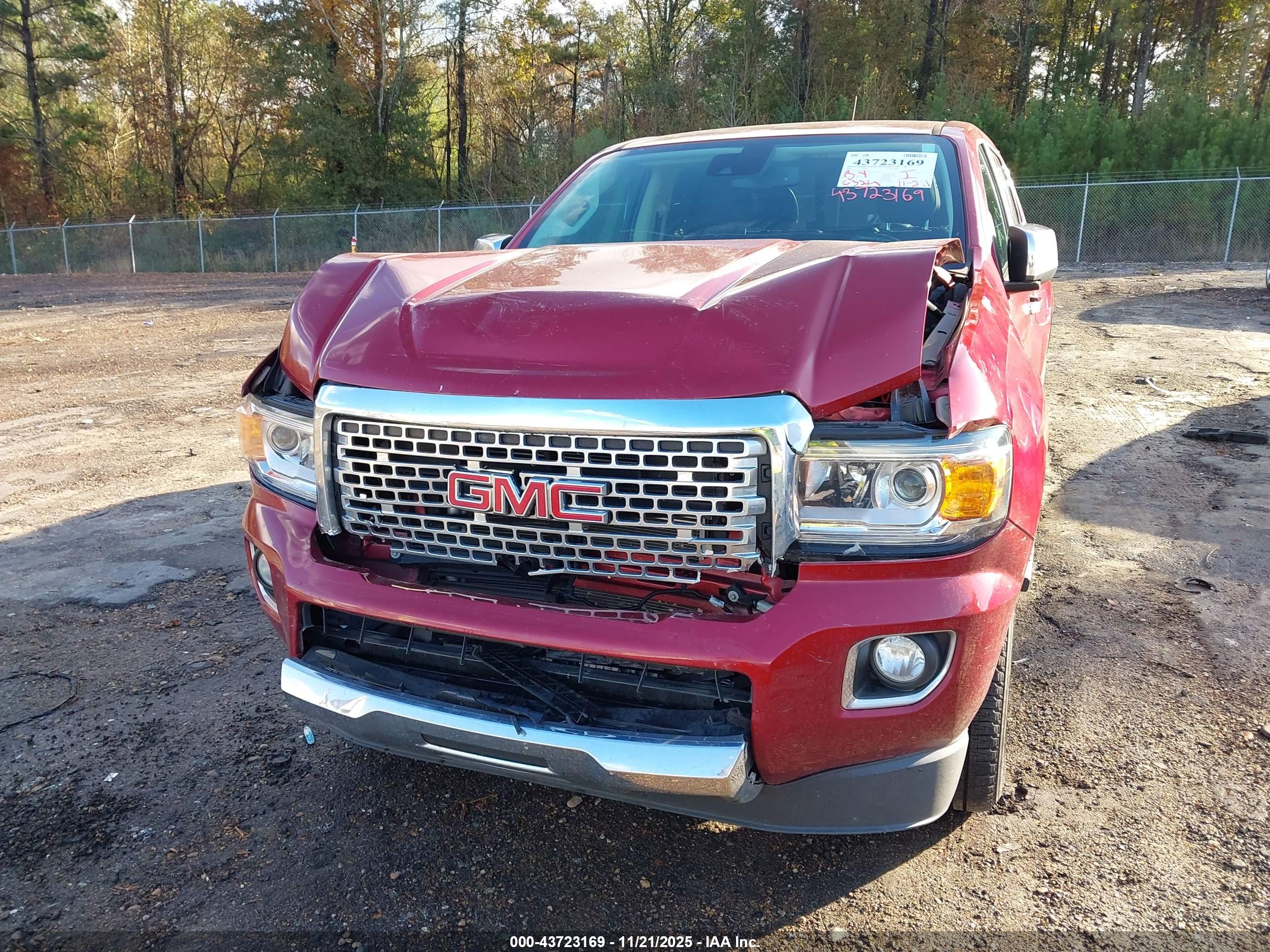 GMC CANYON image 6