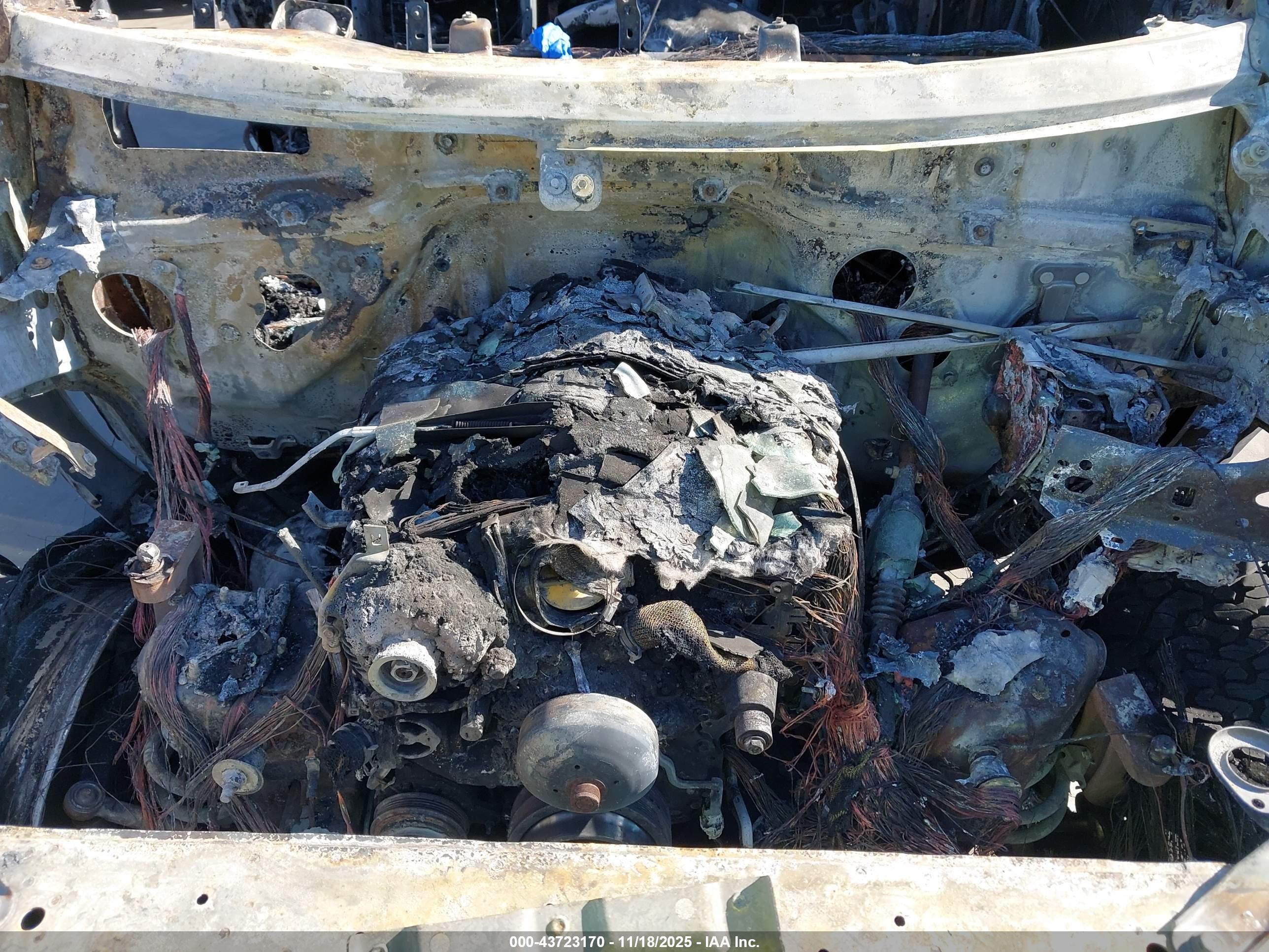 CHEVROLET SILVERADO image 10