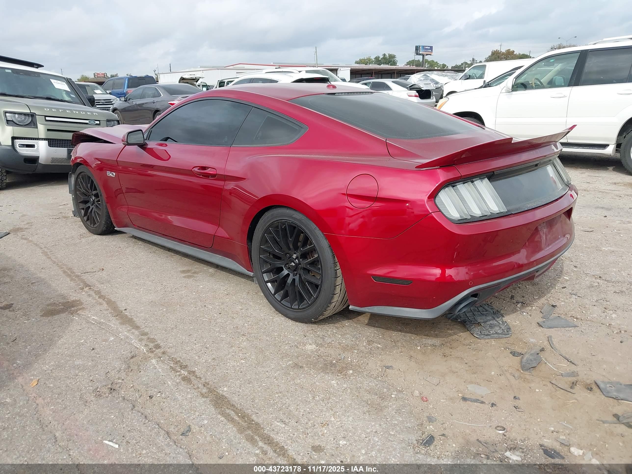 FORD MUSTANG image 3