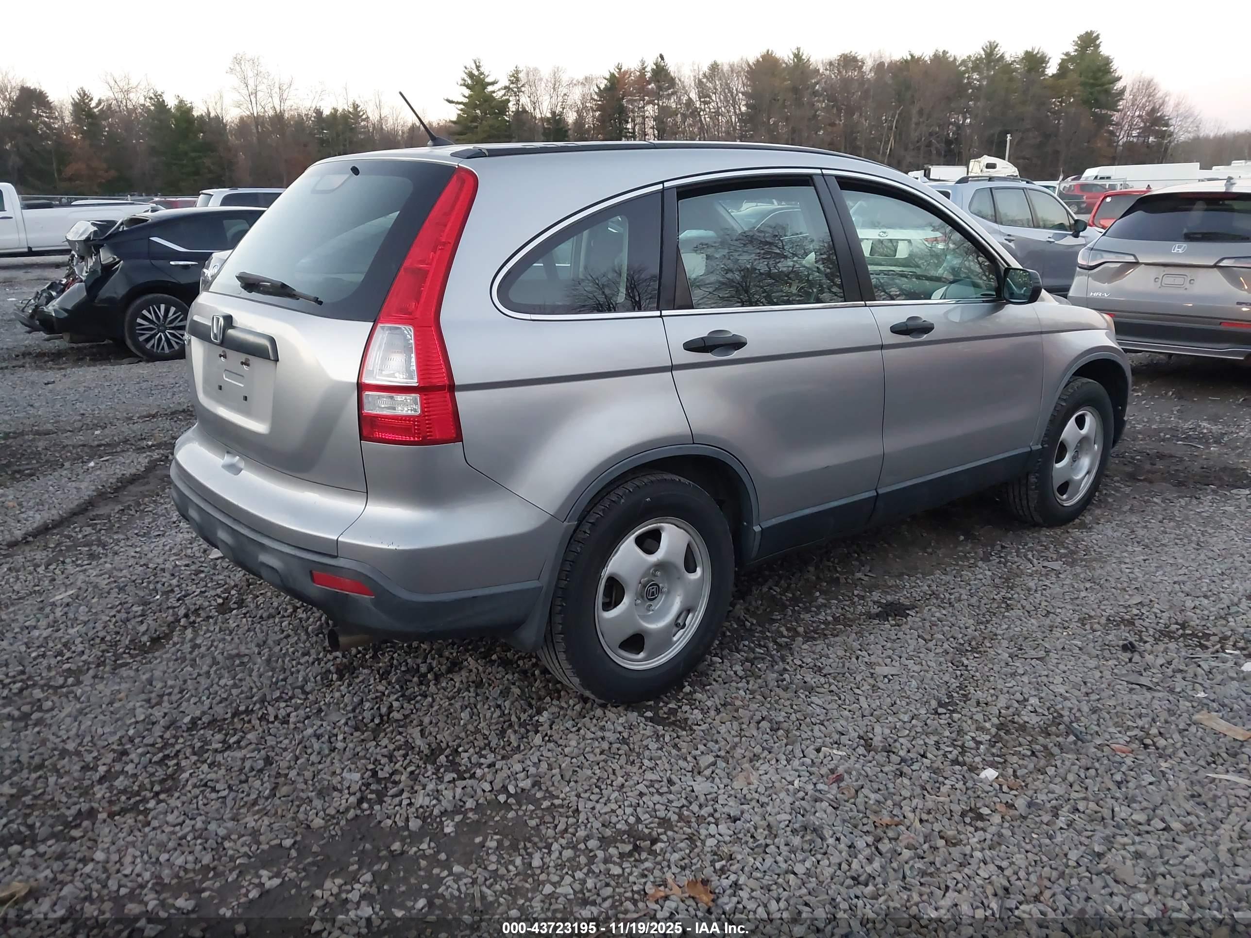 HONDA CR-V image 4