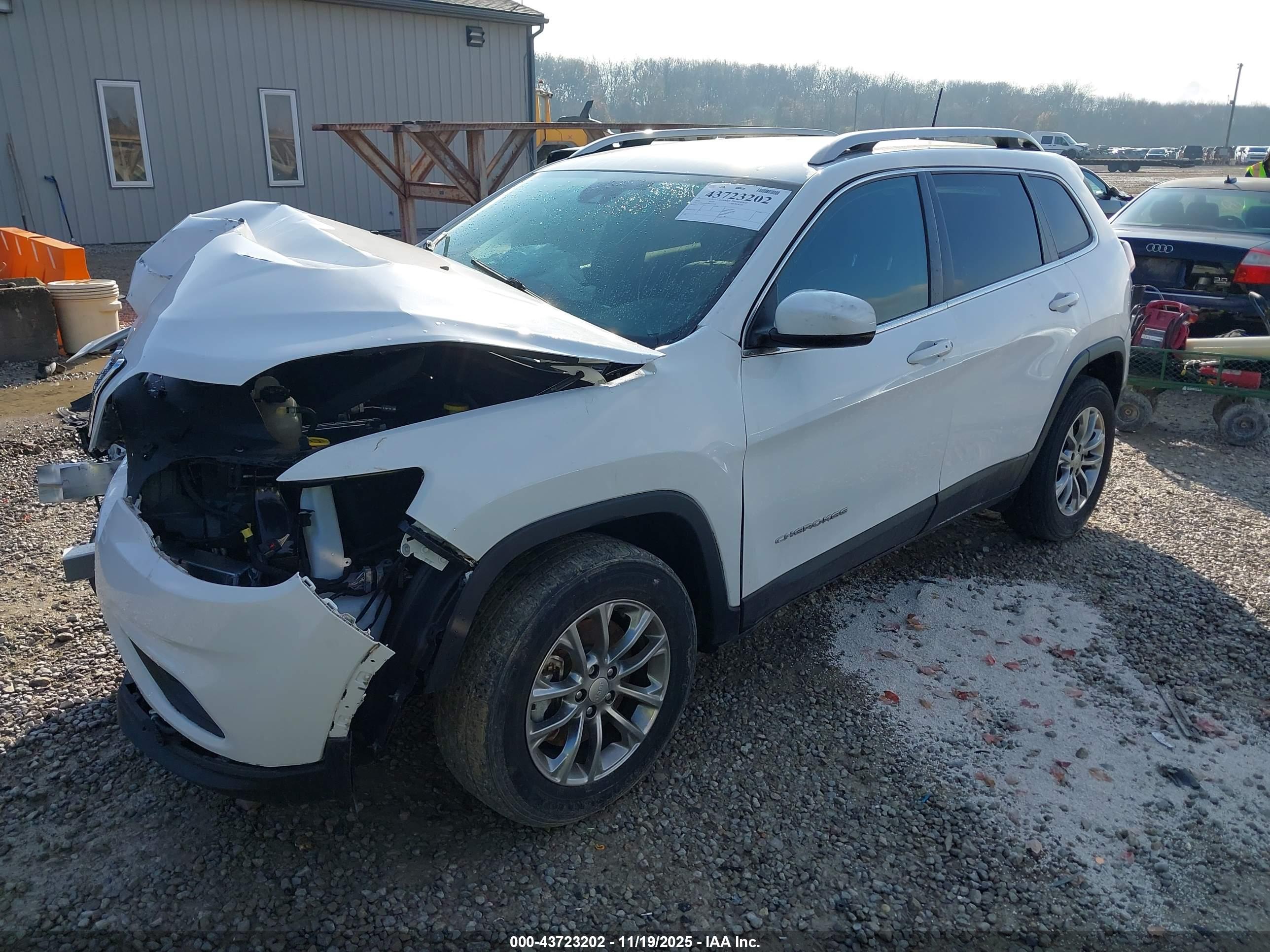 JEEP CHEROKEE image 2