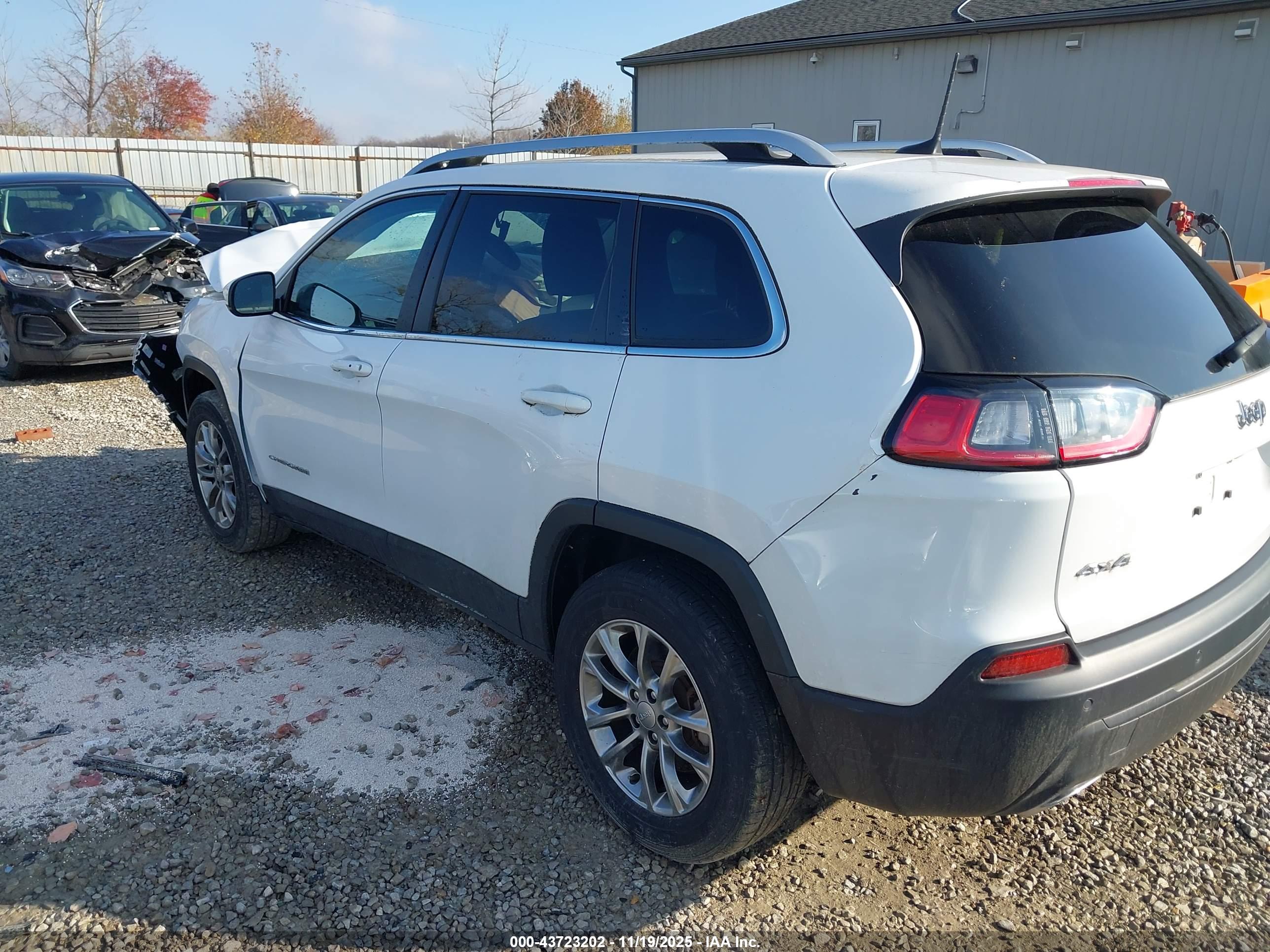 JEEP CHEROKEE image 3