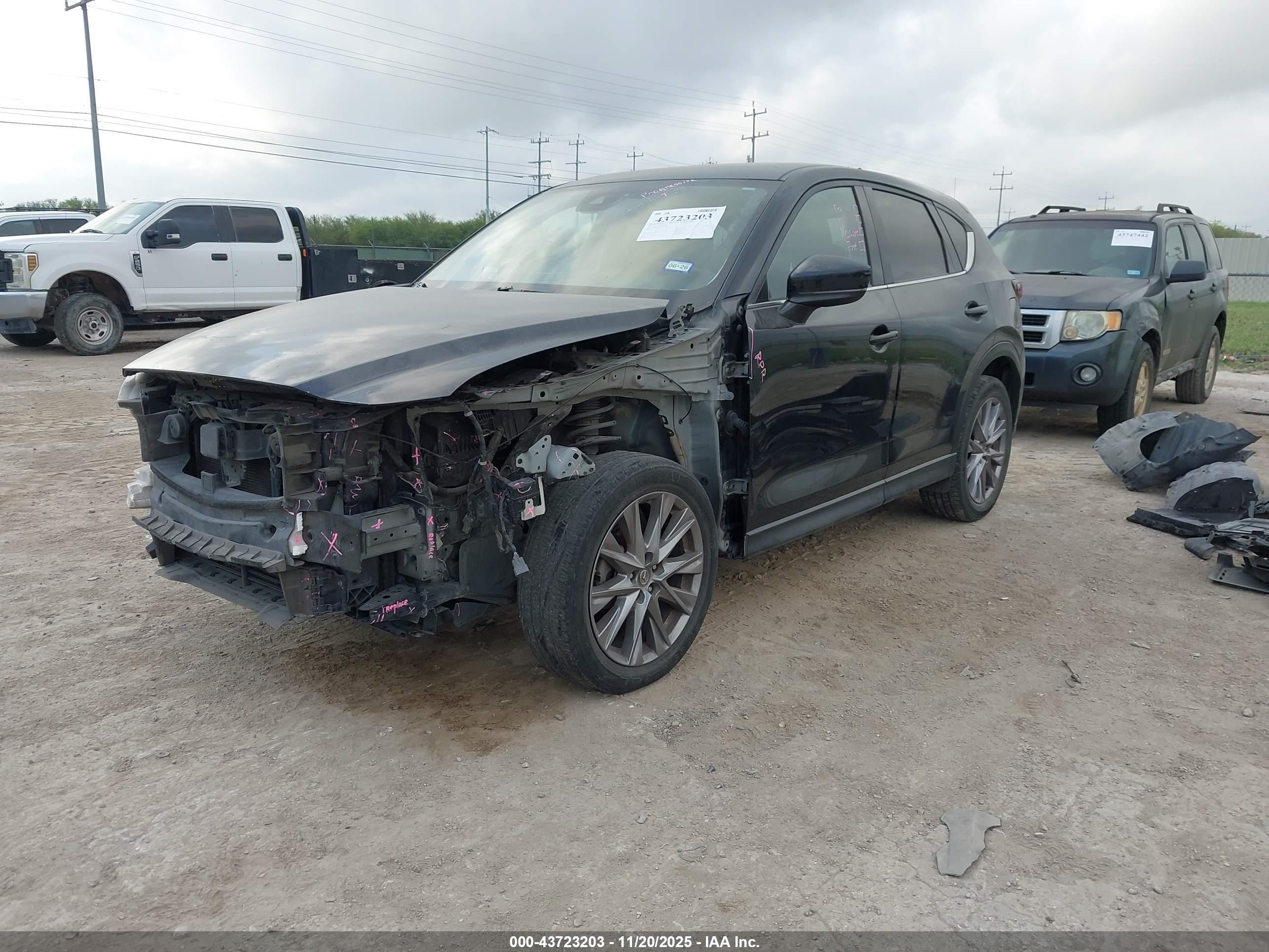 MAZDA CX-5 image 2