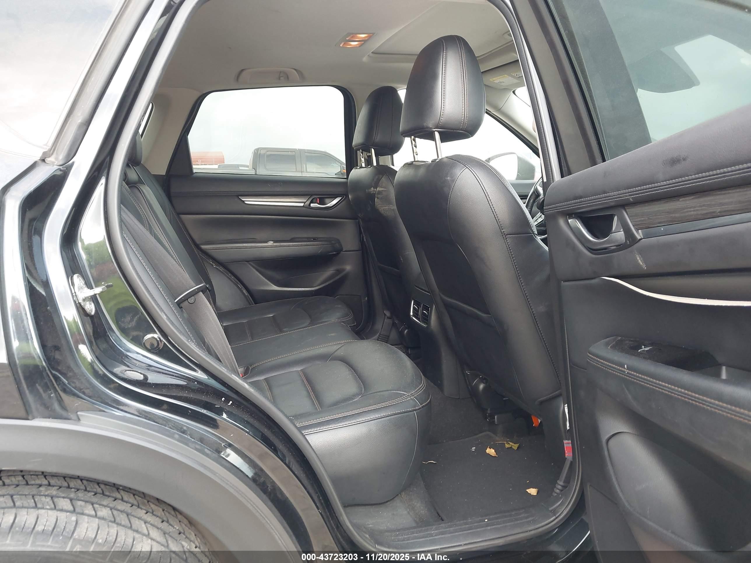 MAZDA CX-5 image 8