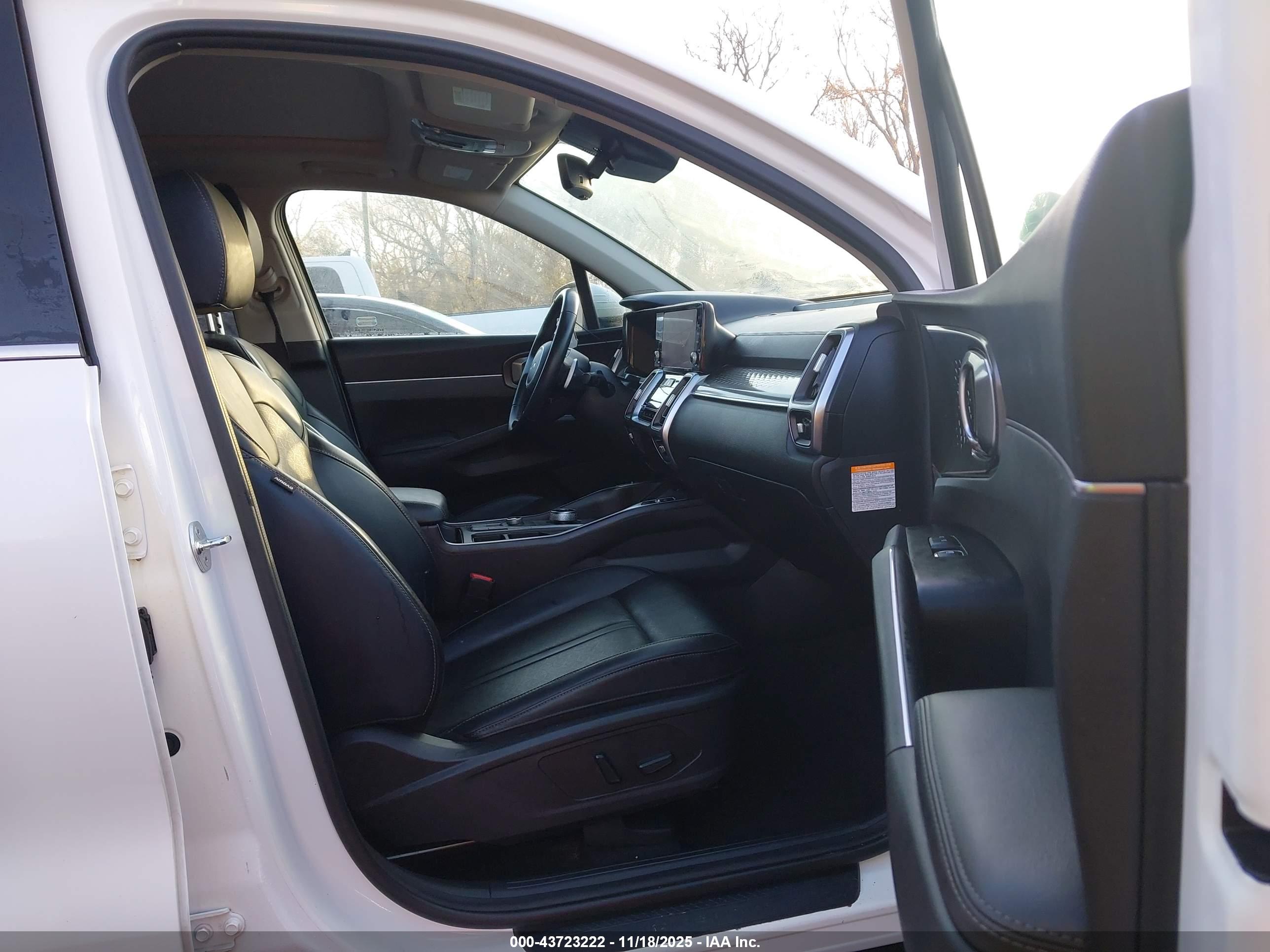 KIA SORENTO image 5