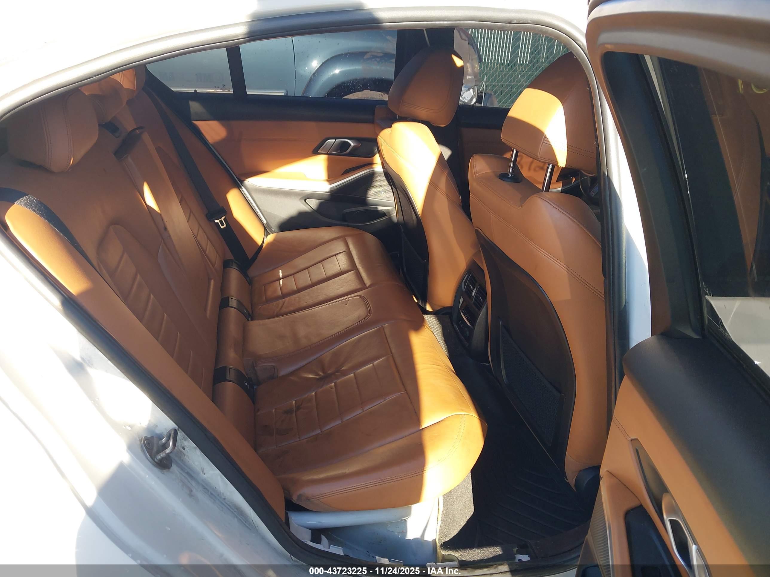 BMW 3 image 8
