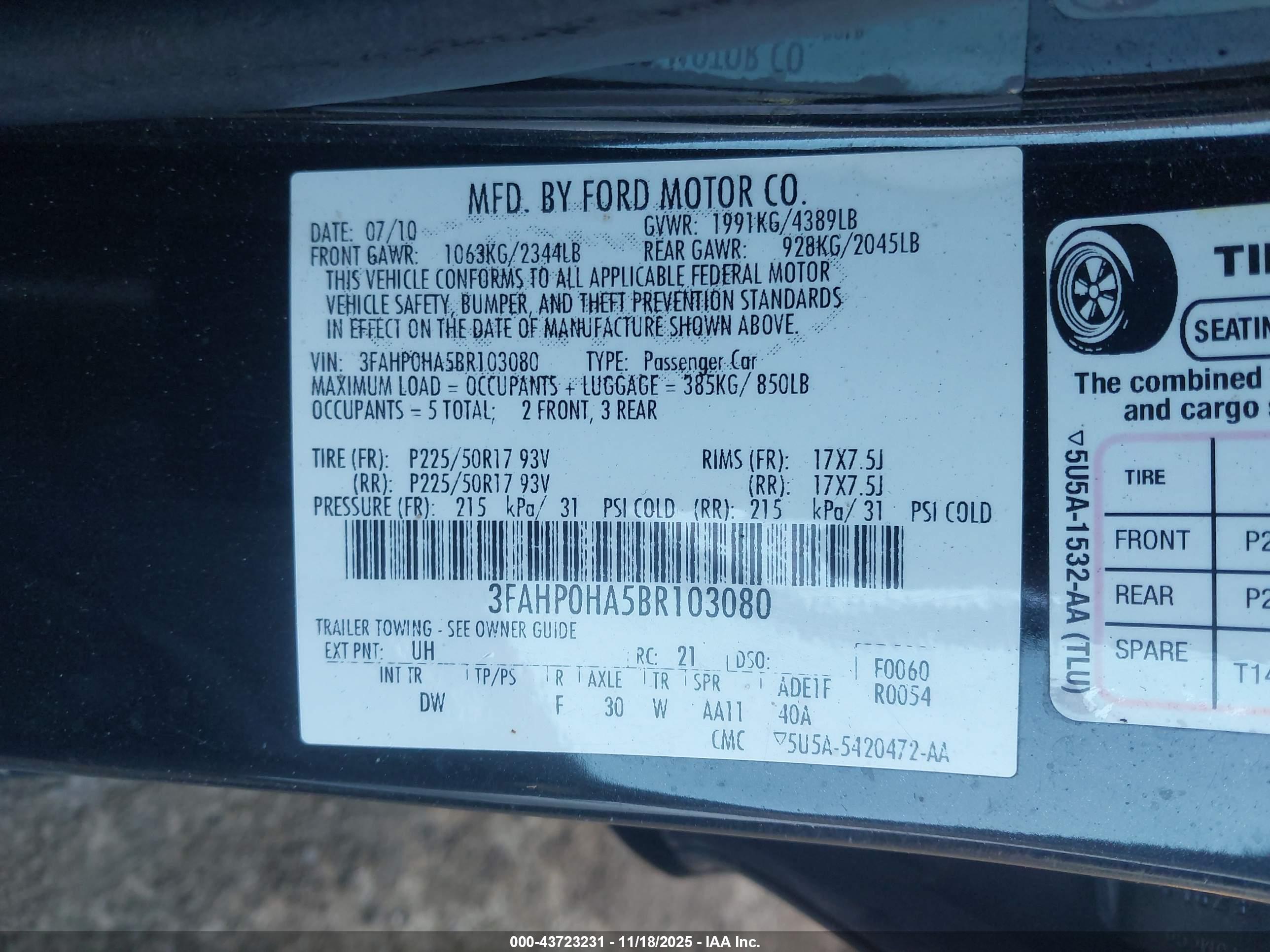 FORD FUSION image 9