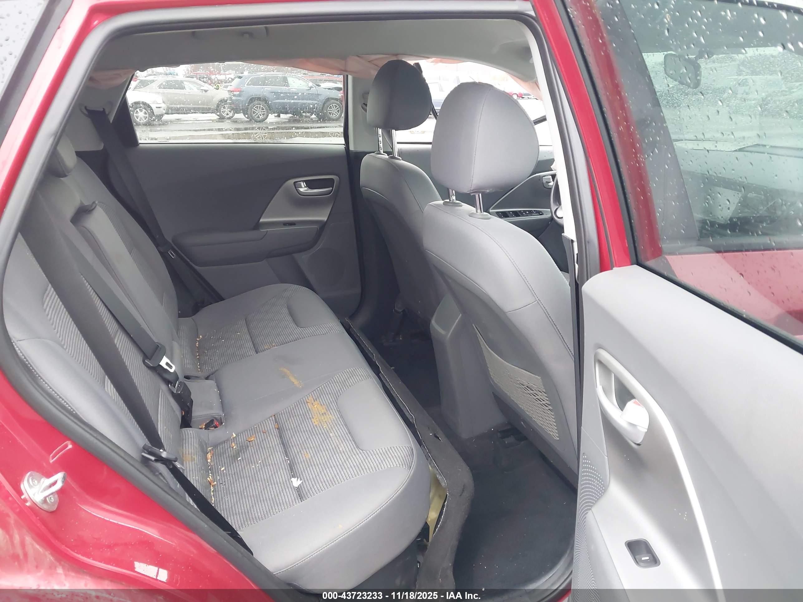 KIA NIRO image 8