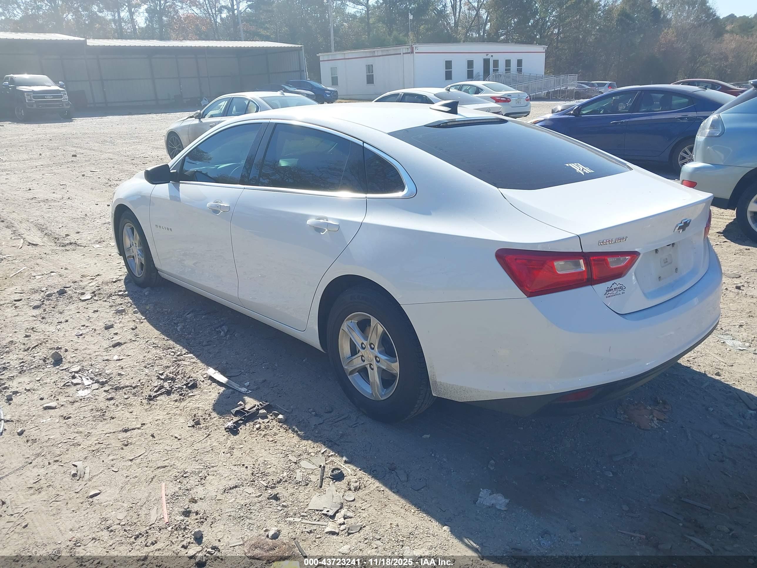CHEVROLET MALIBU image 3