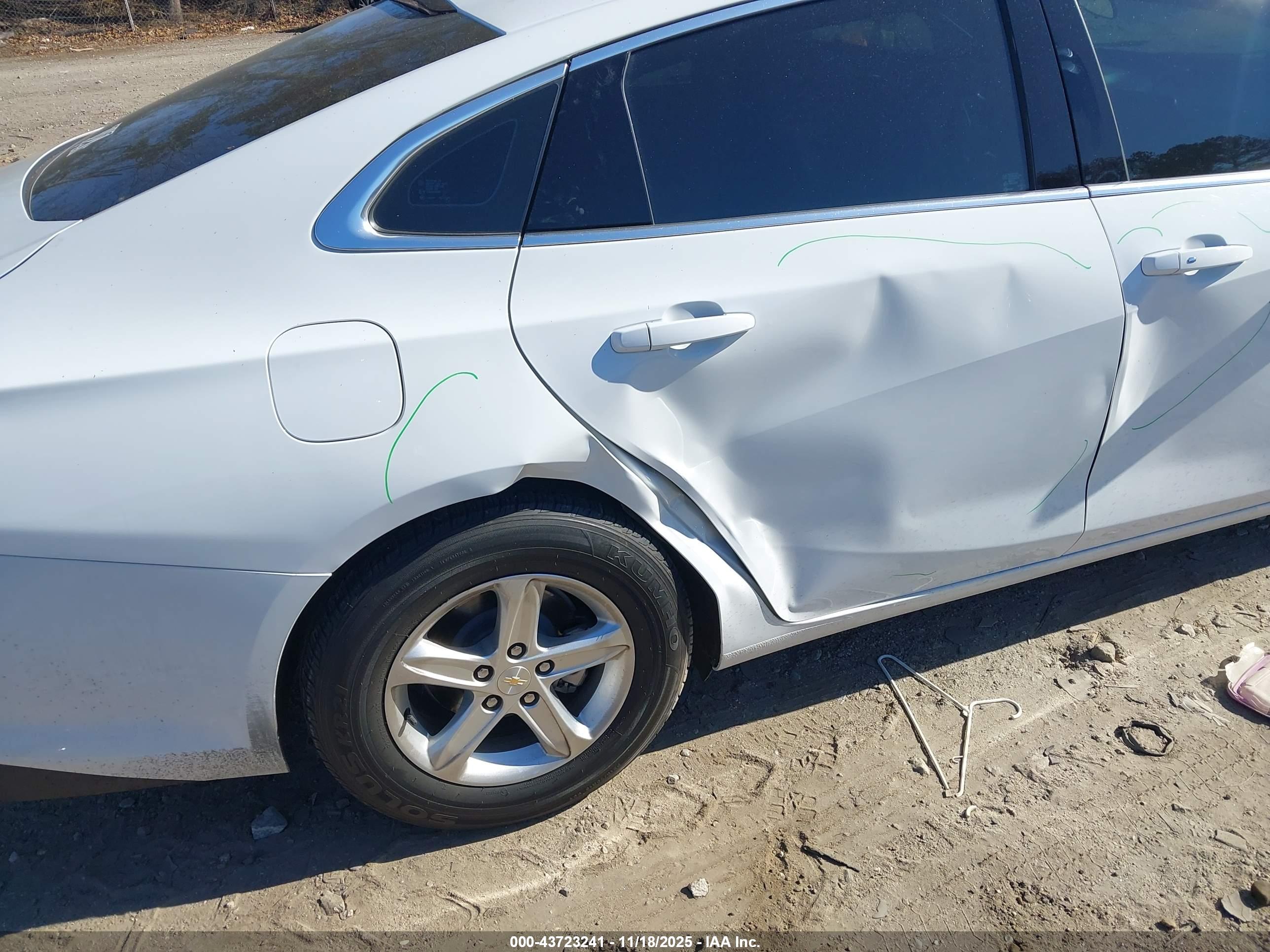 CHEVROLET MALIBU image 6