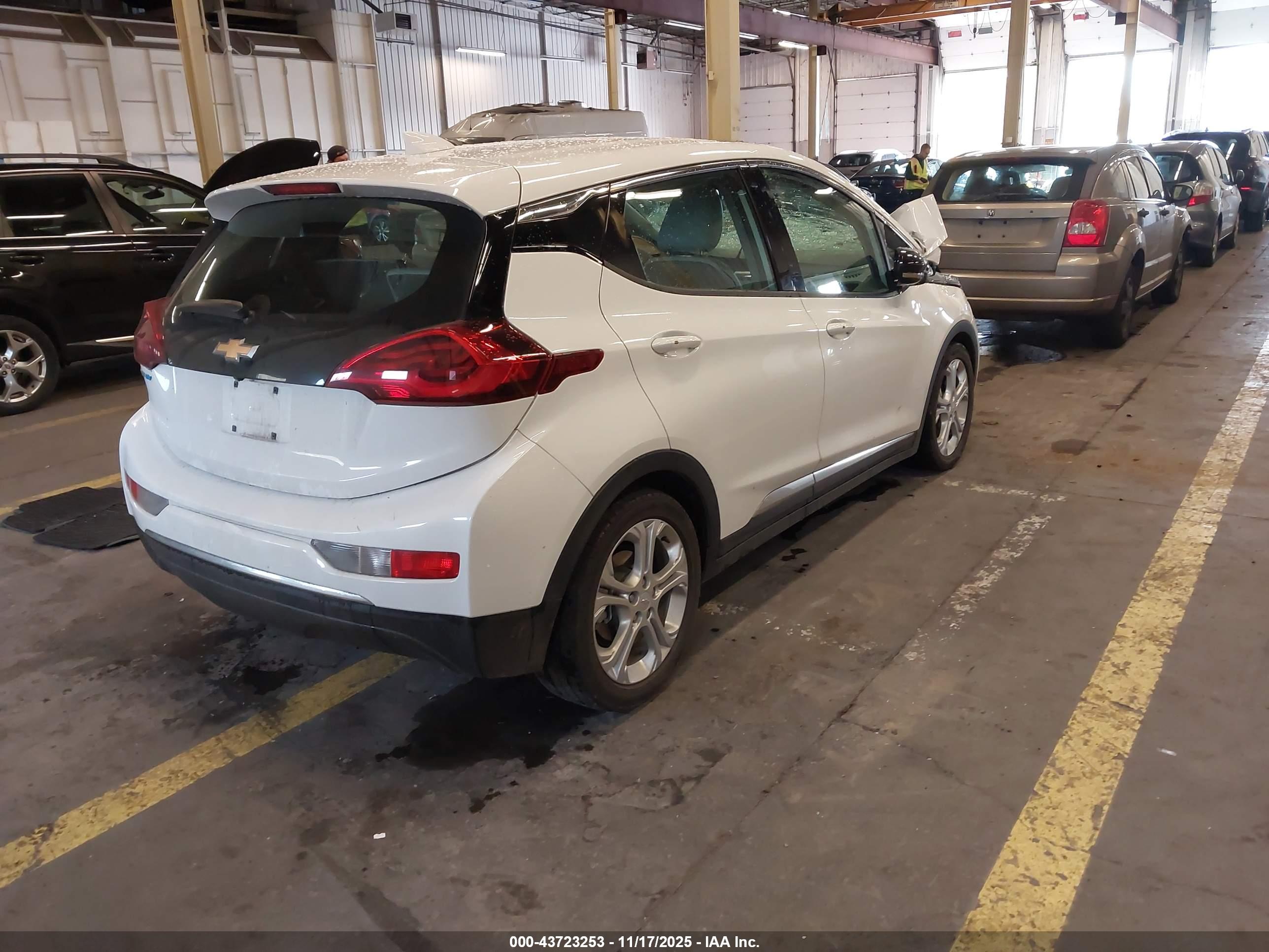 CHEVROLET BOLT image 4