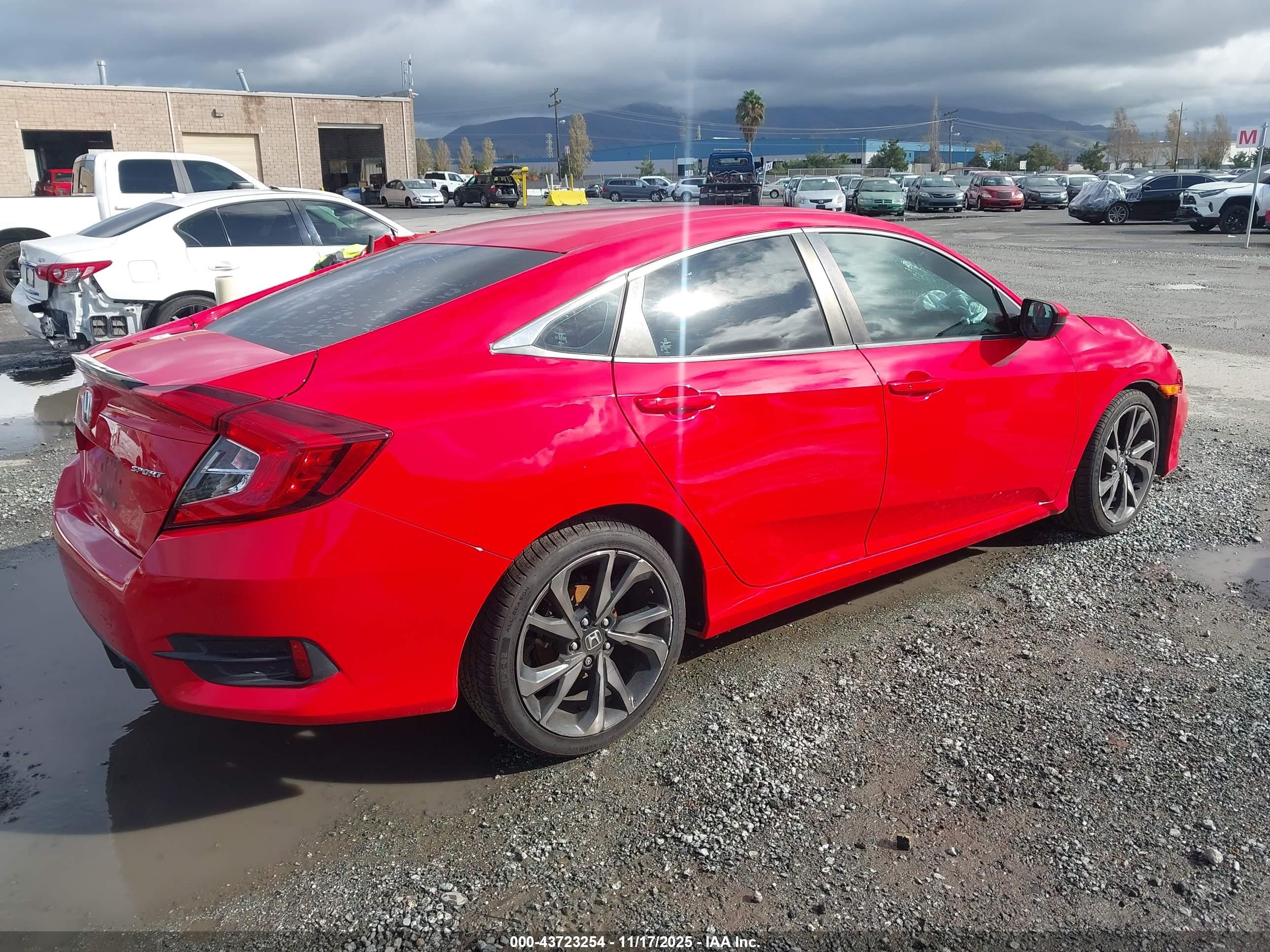 HONDA CIVIC image 4