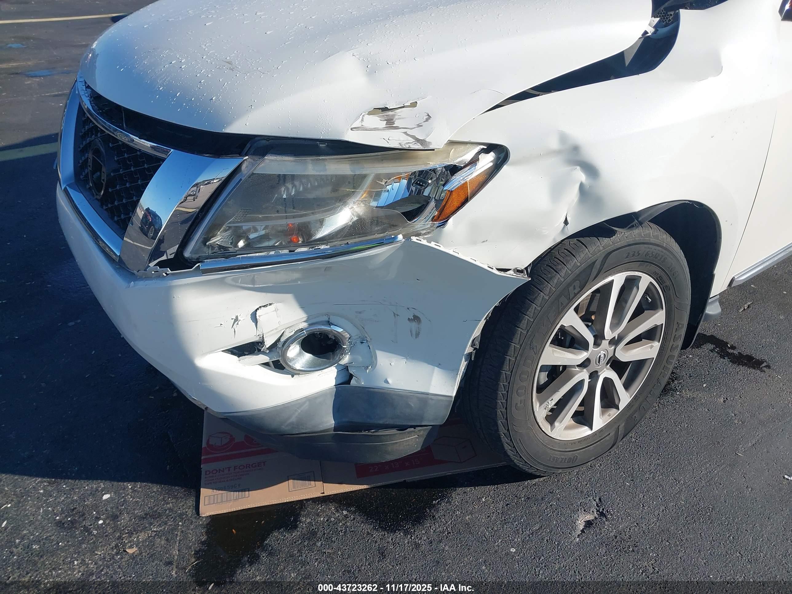 NISSAN PATHFINDER image 6