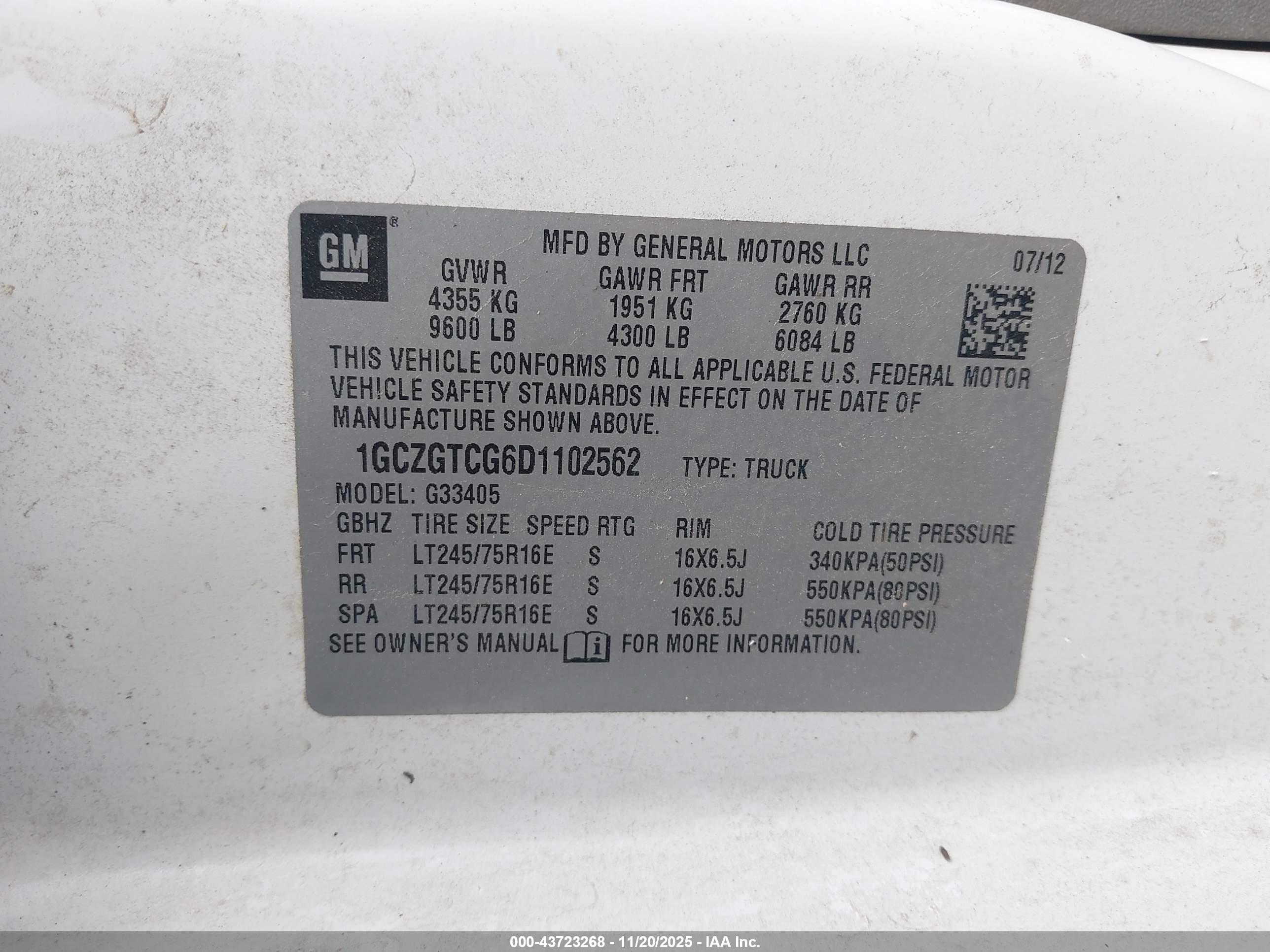 CHEVROLET EXPRESS image 9
