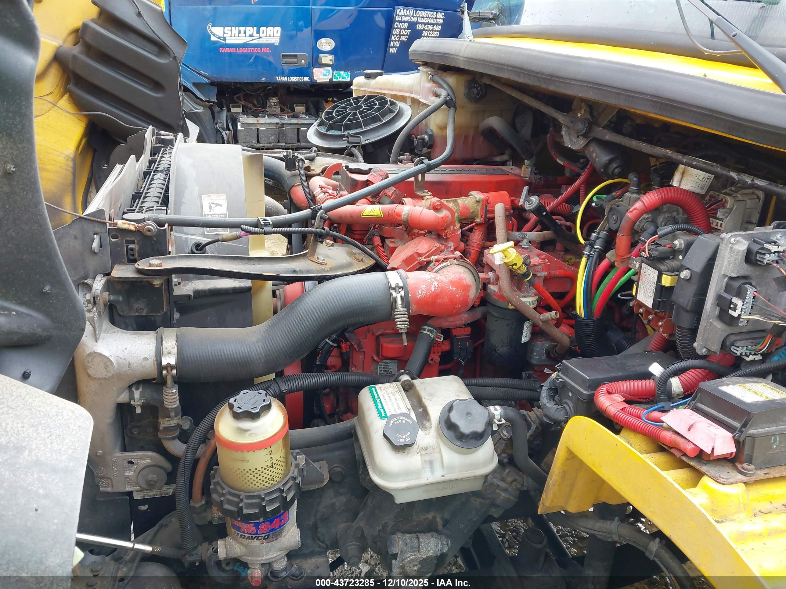 FREIGHTLINER M2 image 10