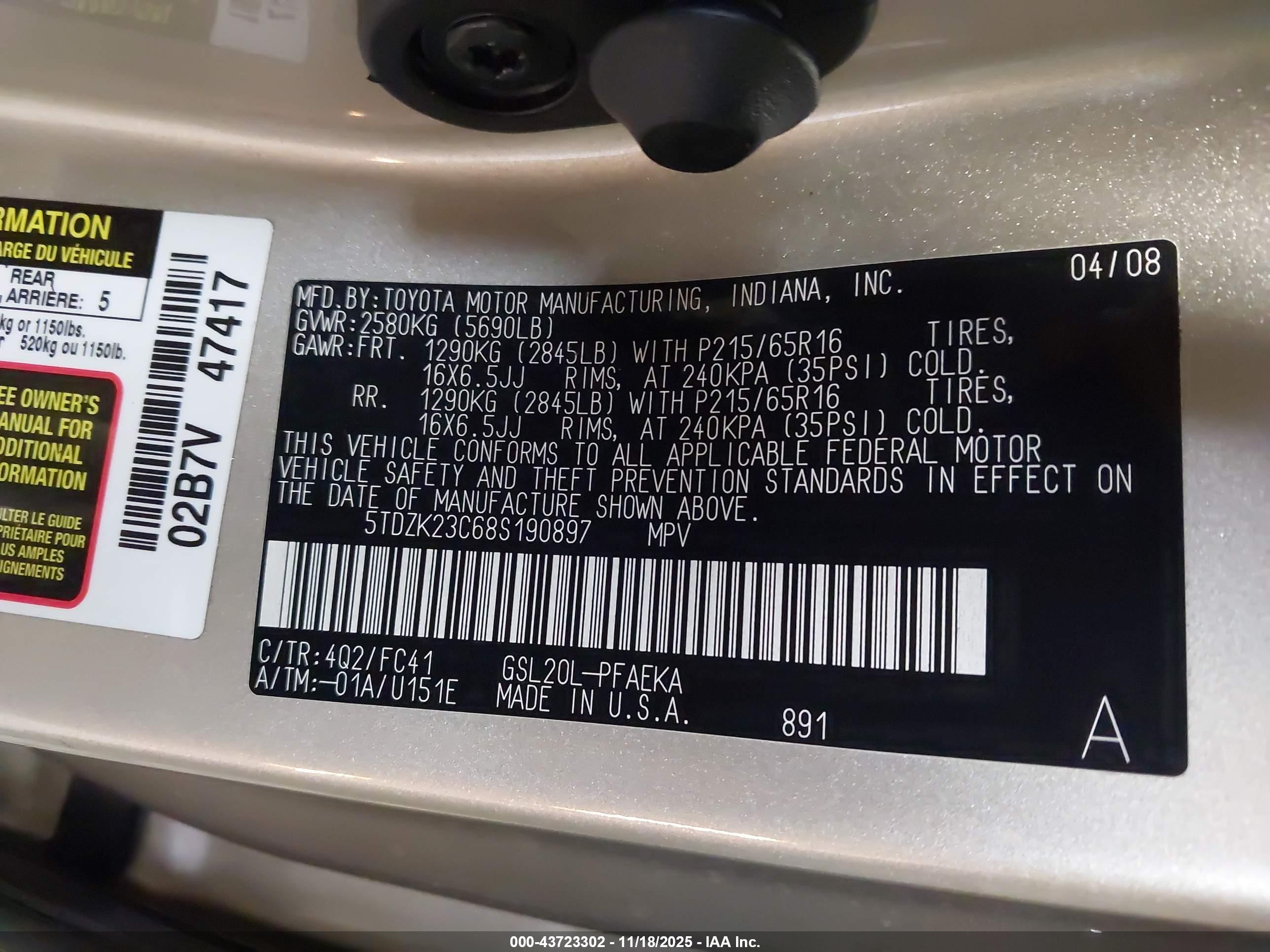 TOYOTA SIENNA image 9