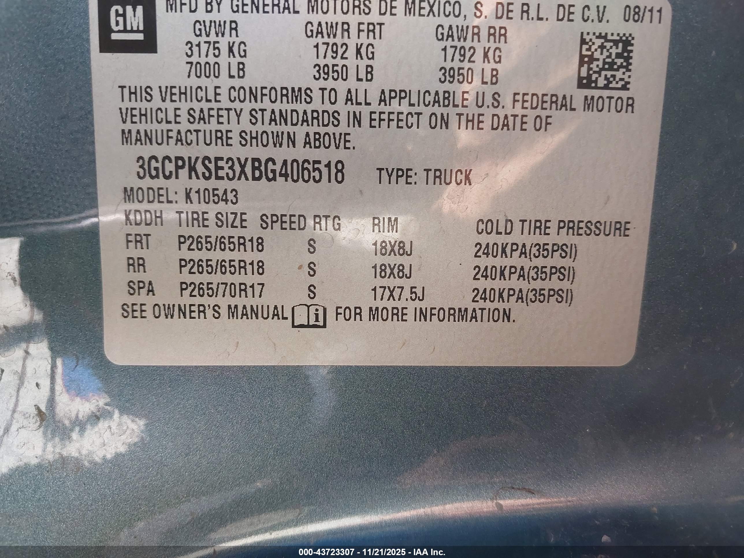 CHEVROLET SILVERADO image 9