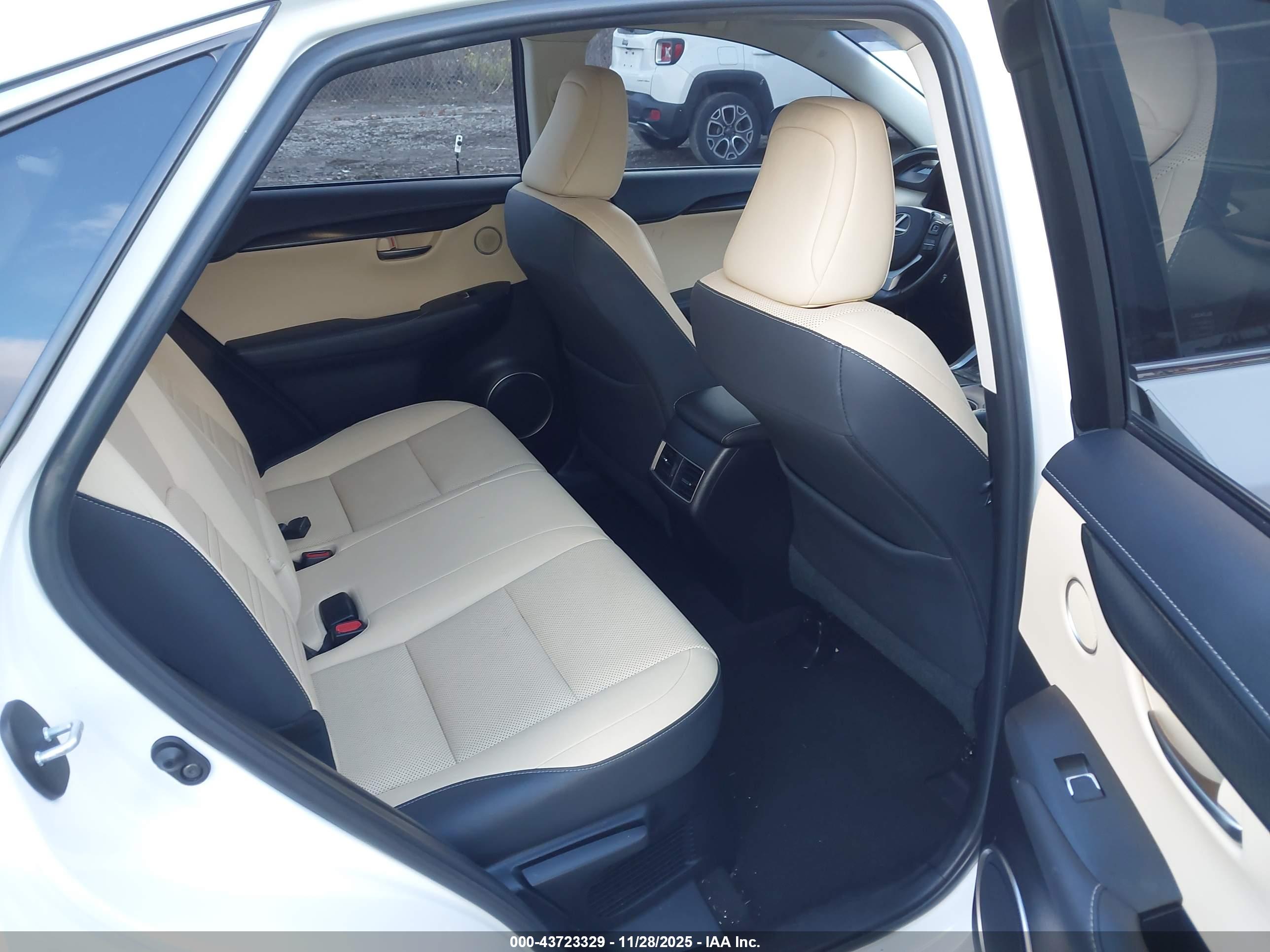 LEXUS NX image 8