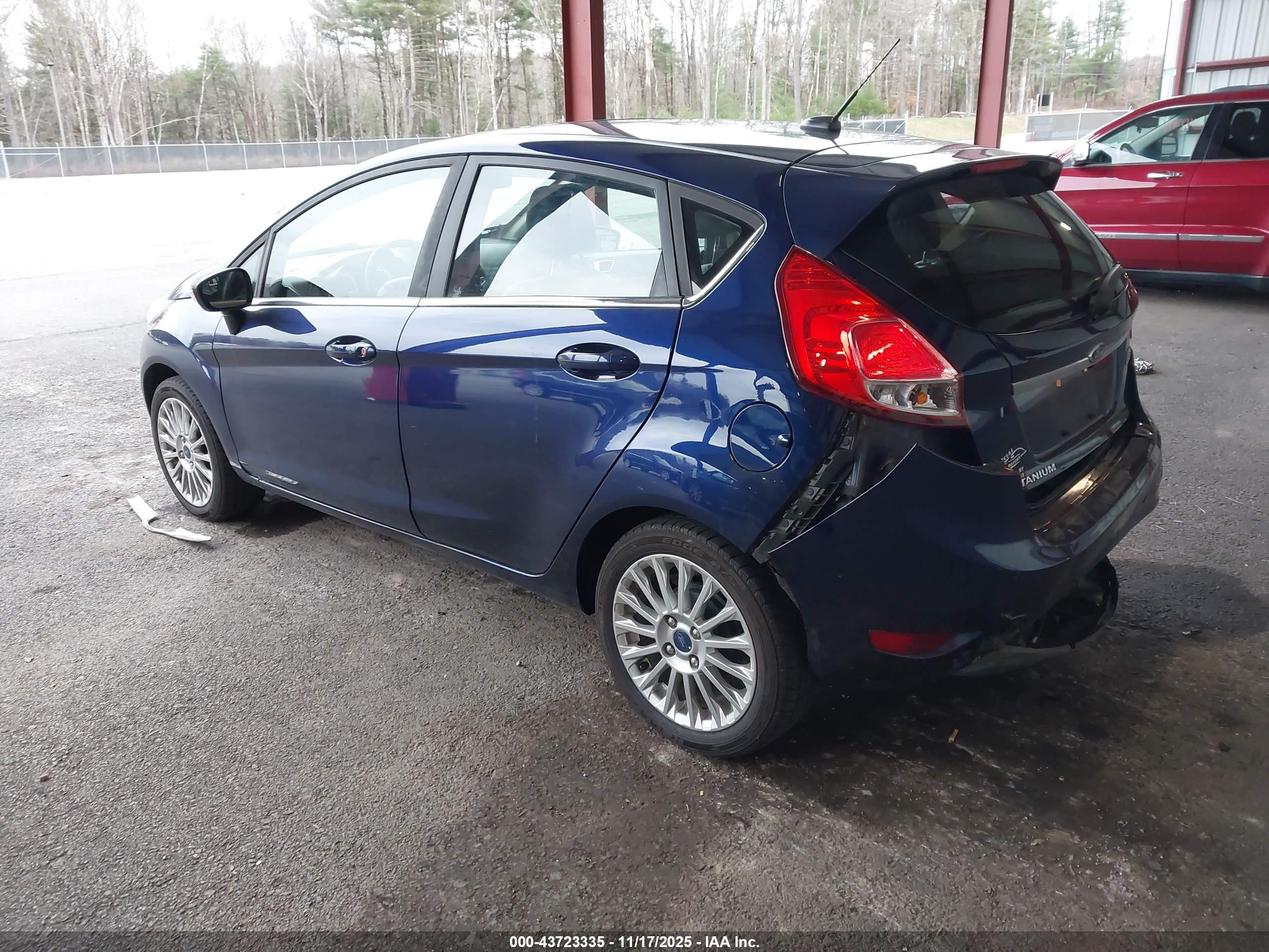 FORD FIESTA image 3