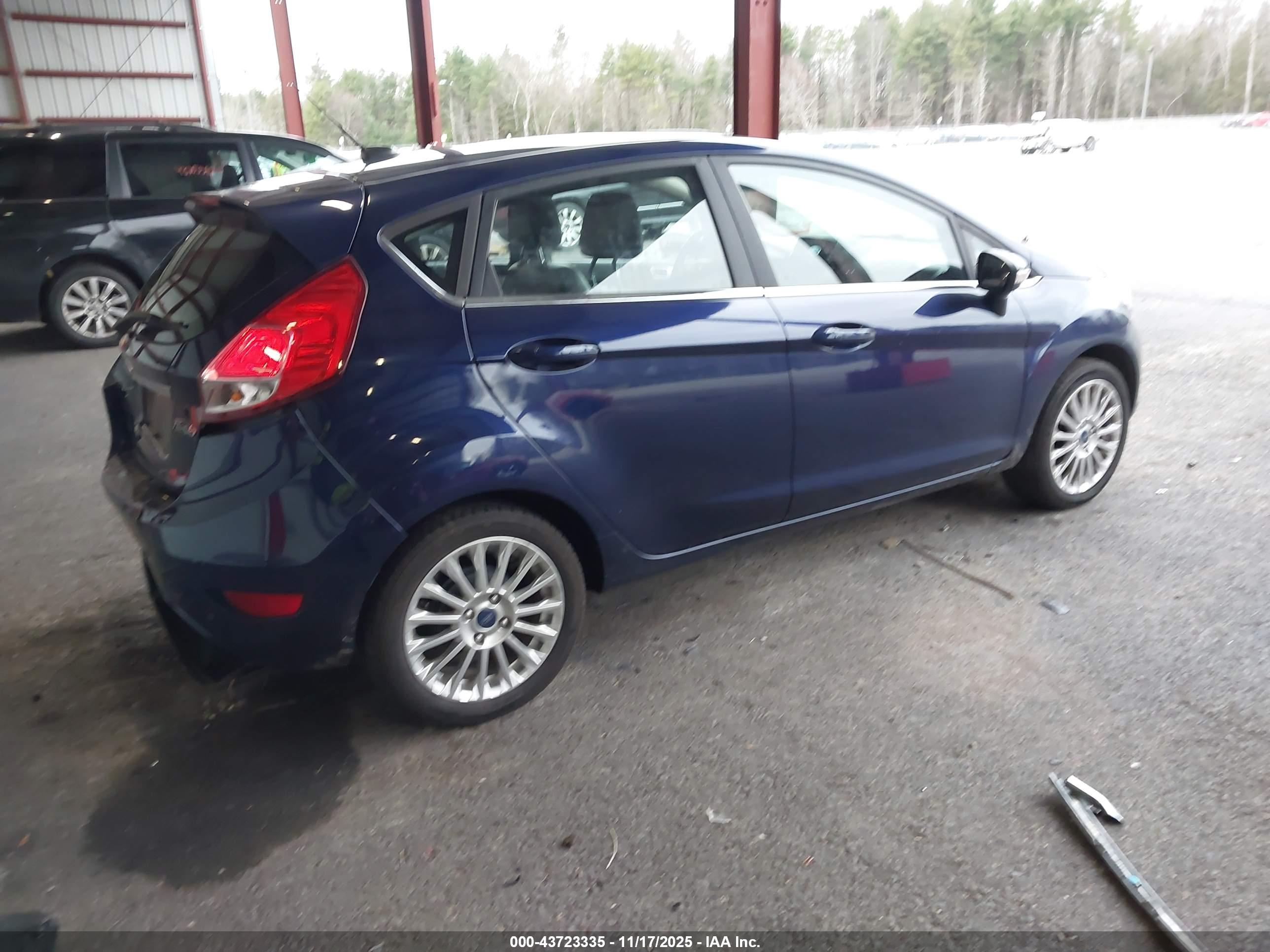 FORD FIESTA image 4
