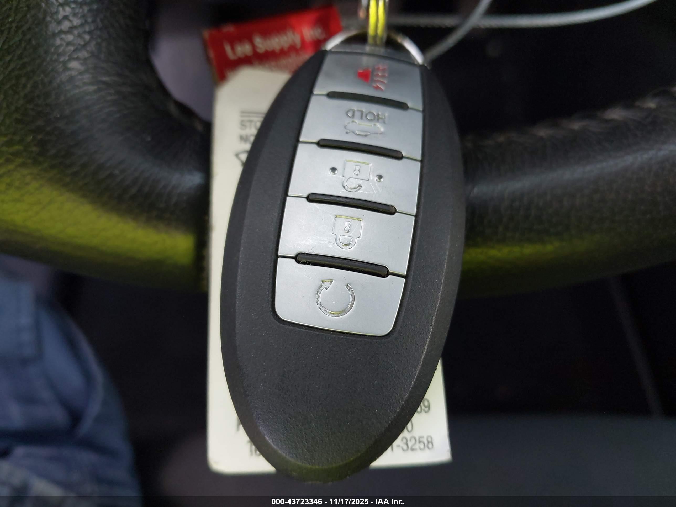 NISSAN PATHFINDER image 11