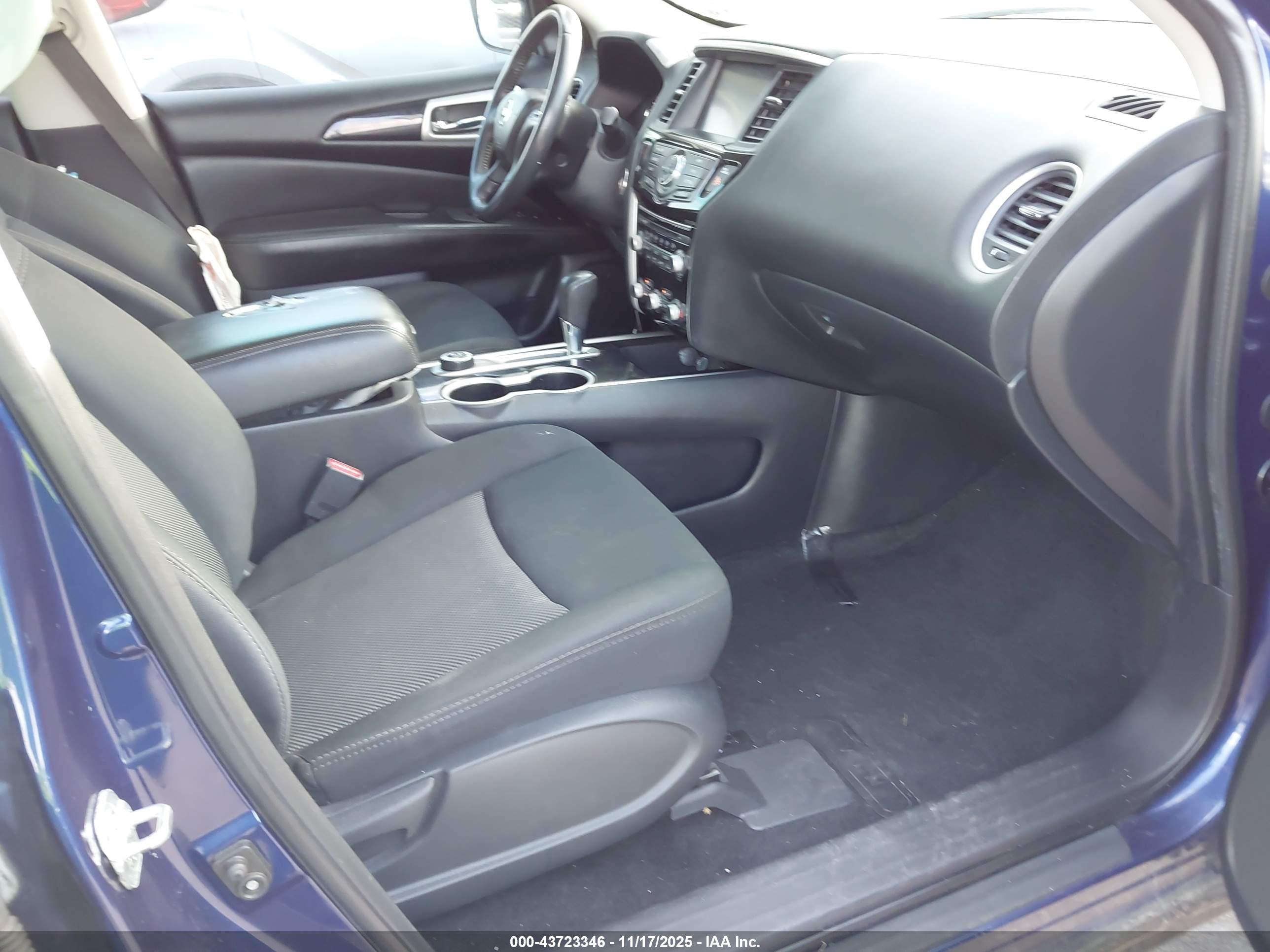 NISSAN PATHFINDER image 5