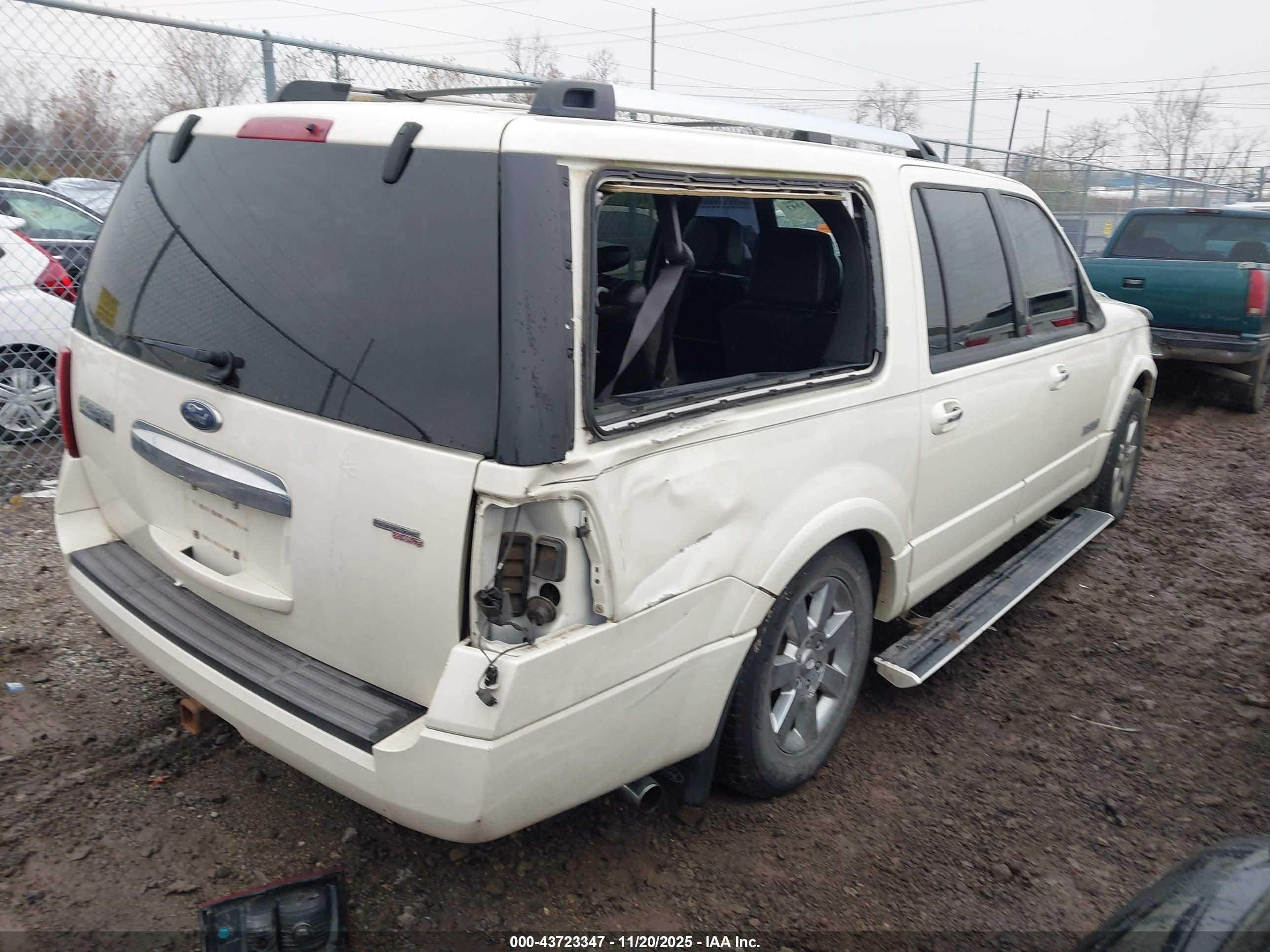 FORD EXPEDITION image 4