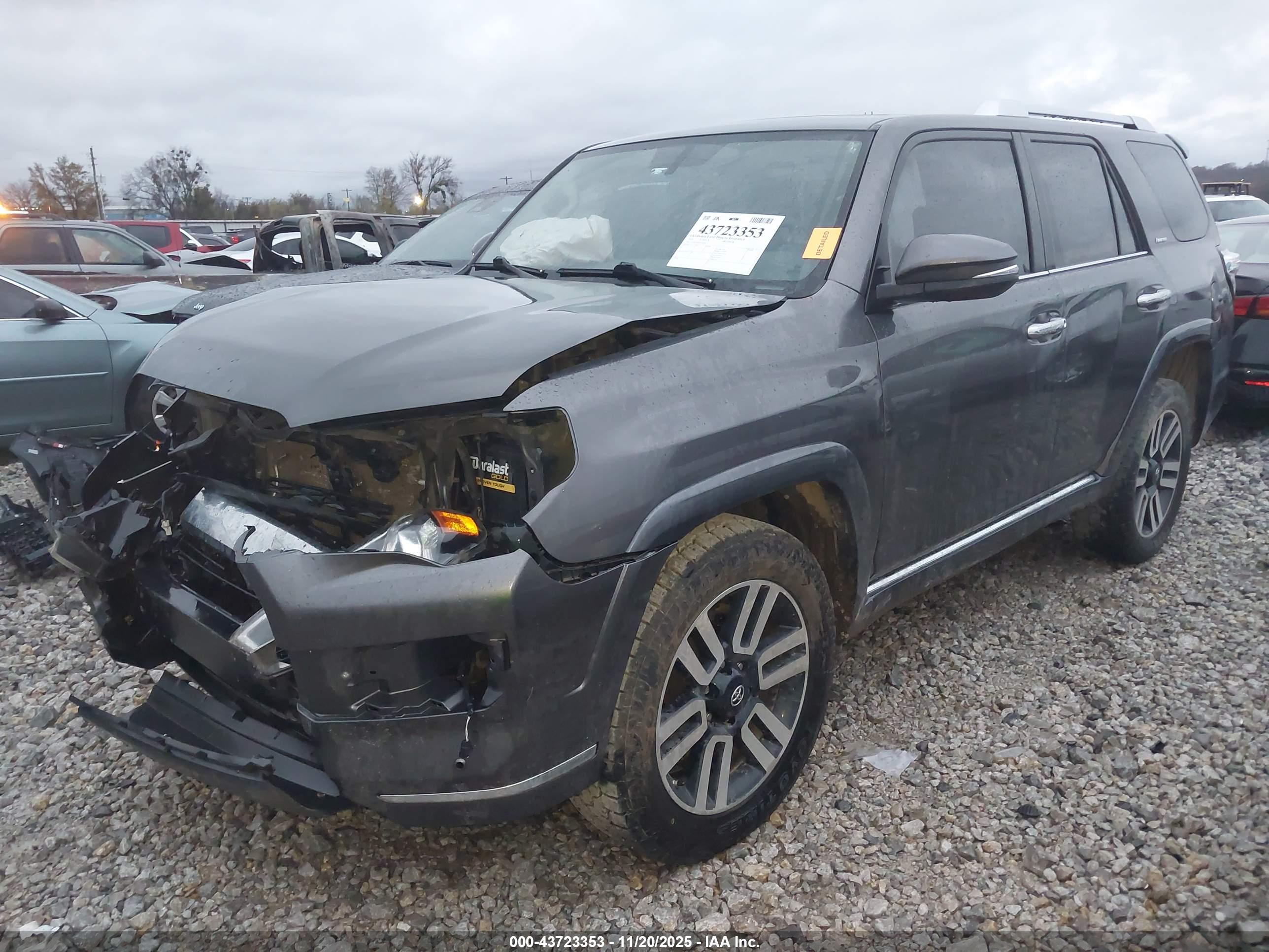 TOYOTA 4RUNNER image 2