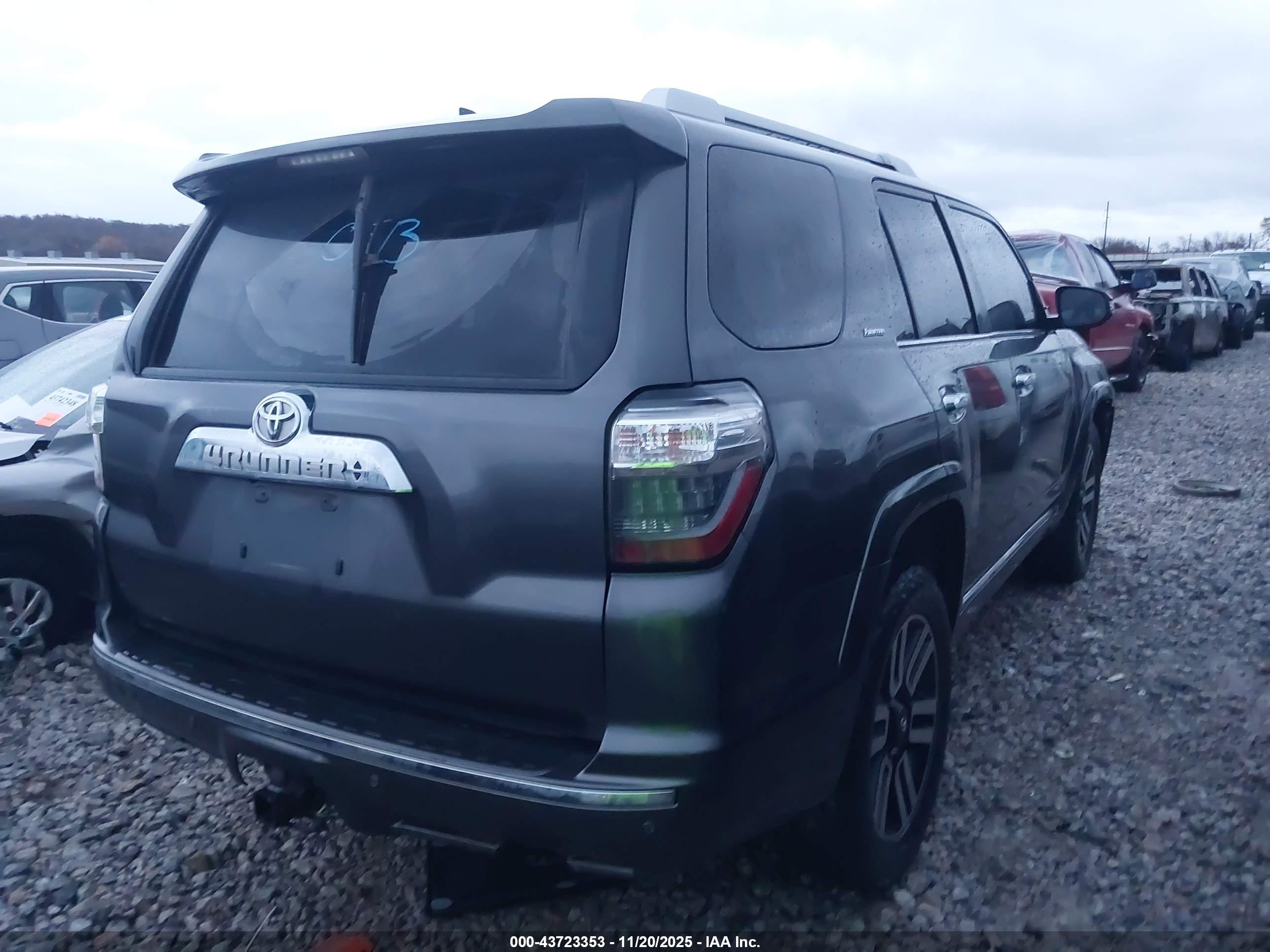 TOYOTA 4RUNNER image 4