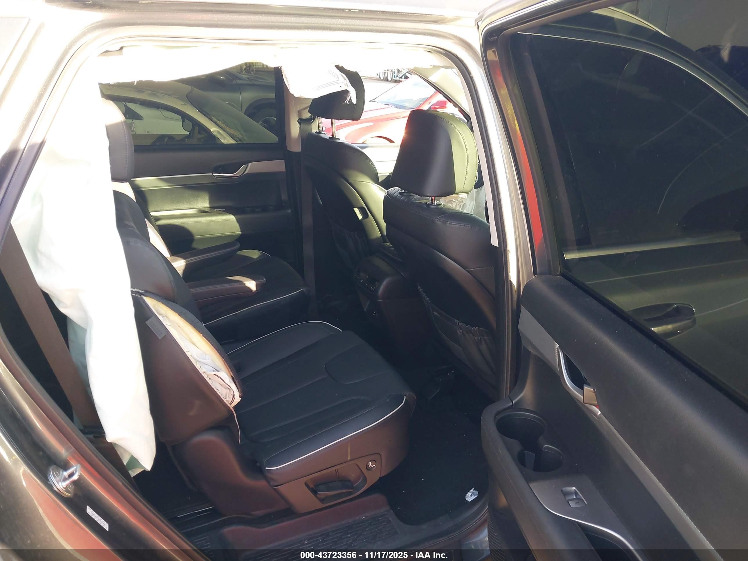 HYUNDAI PALISADE image 8