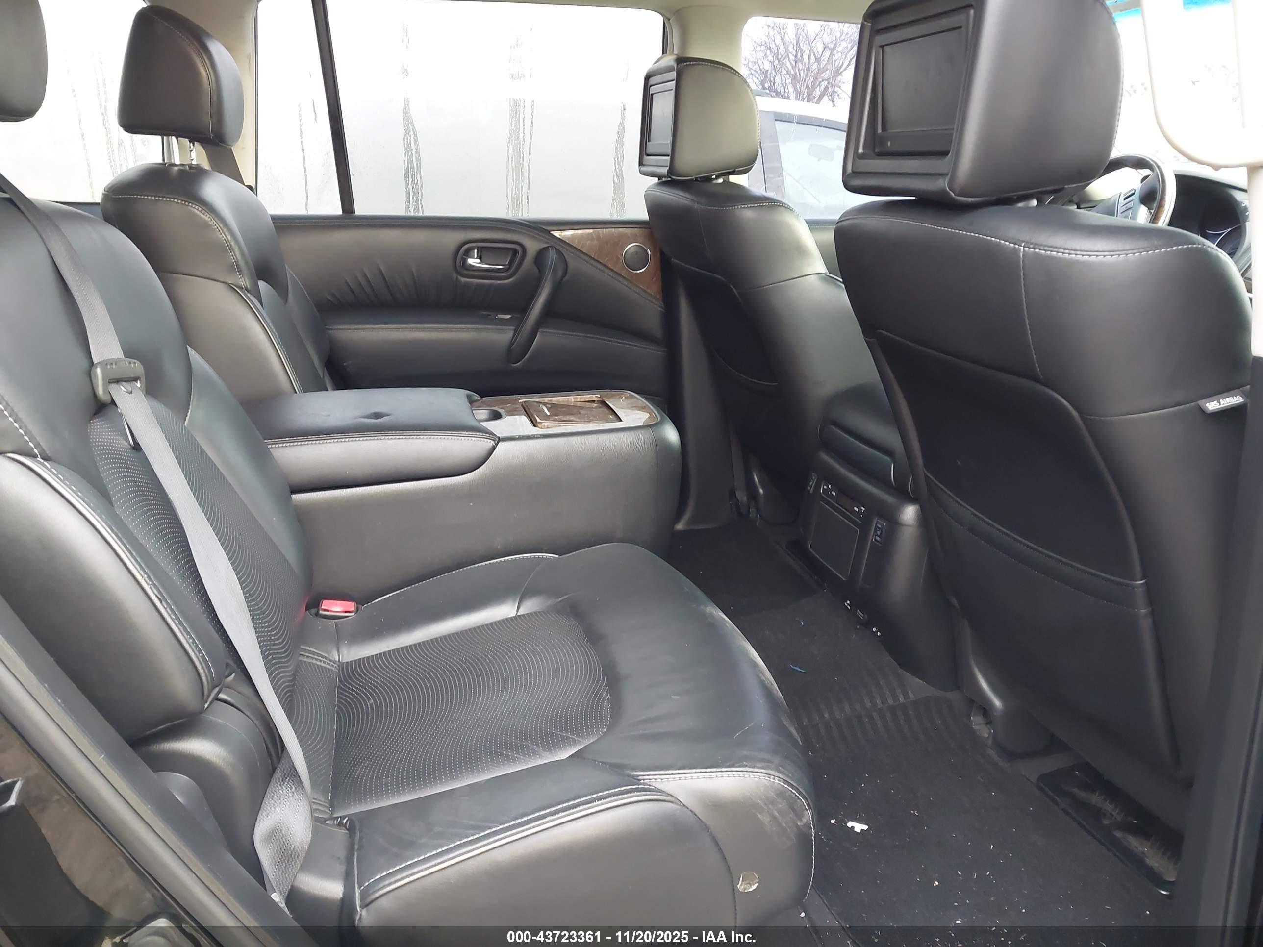 INFINITI QX80 image 8