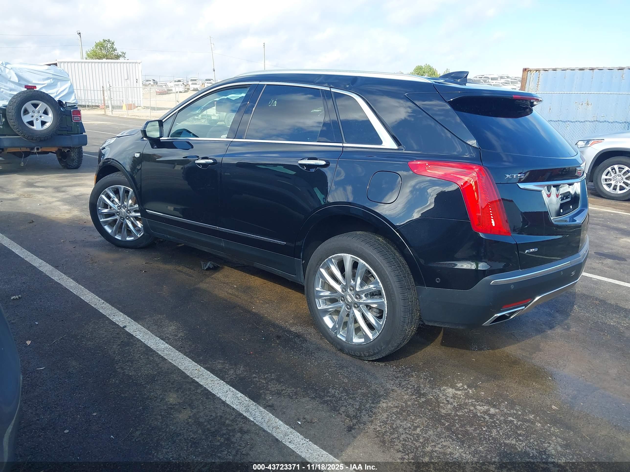 CADILLAC XT5 image 3