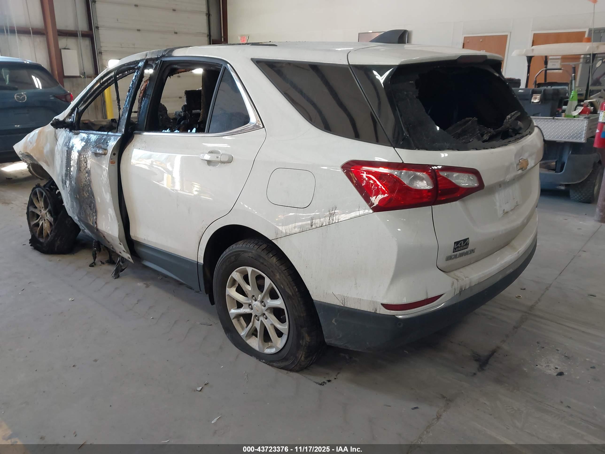 CHEVROLET EQUINOX image 3