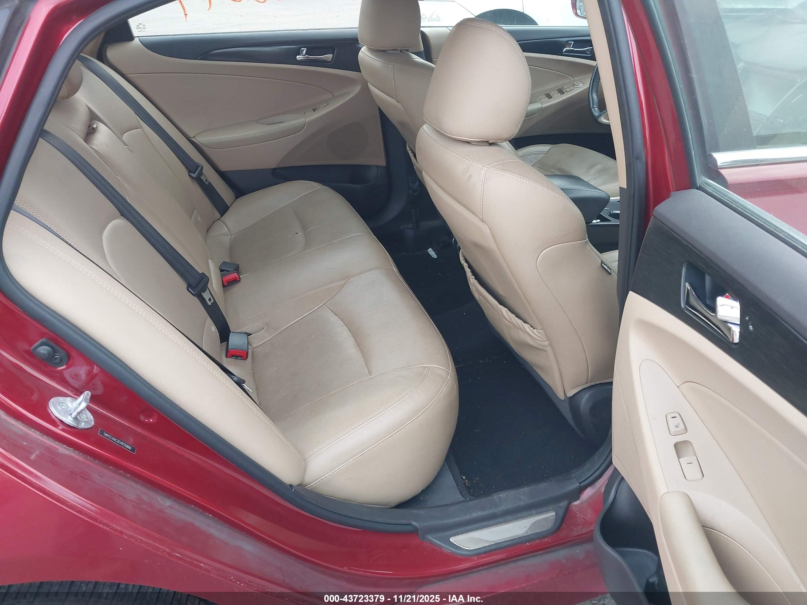 HYUNDAI SONATA image 8