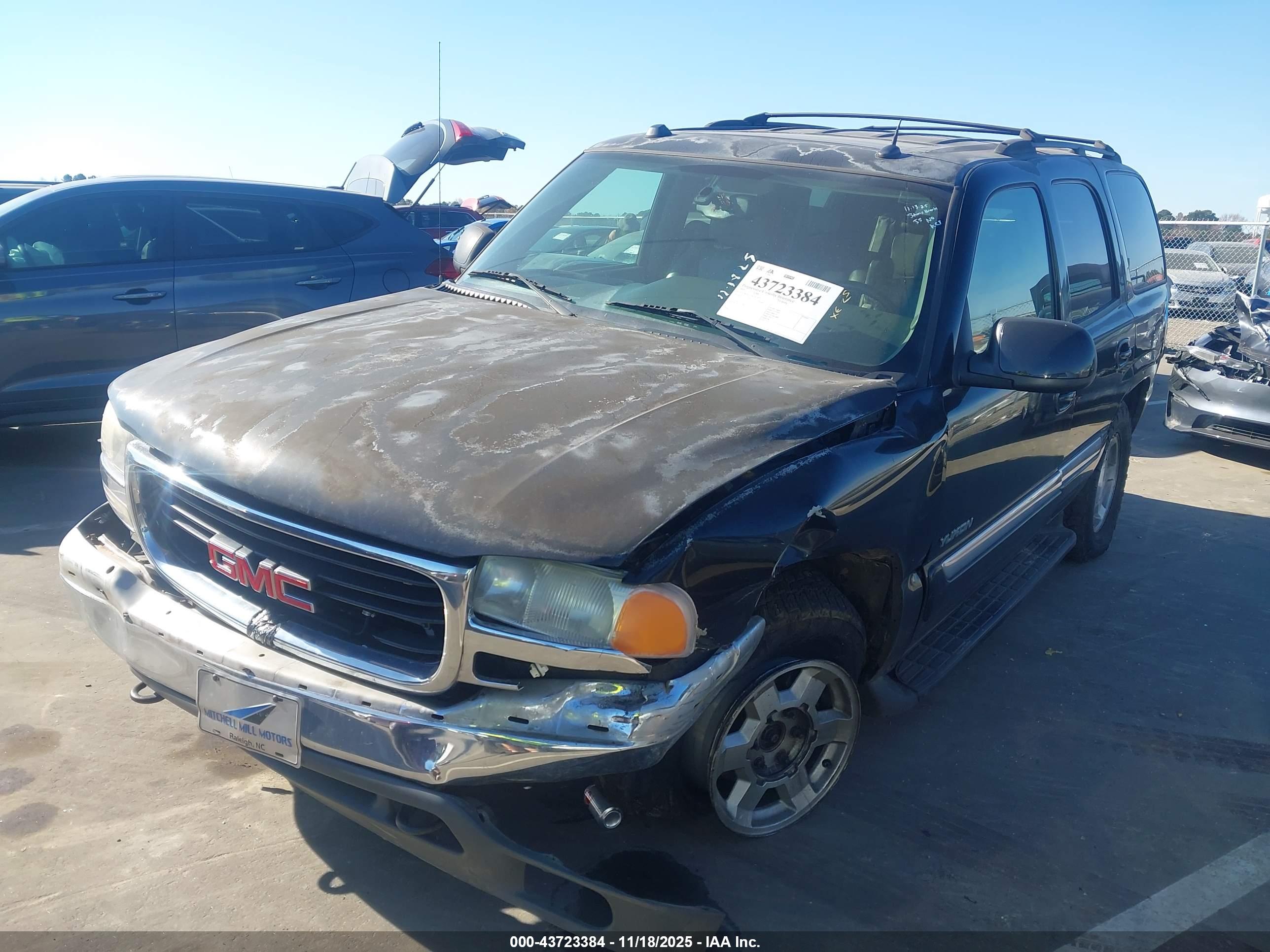 GMC YUKON image 2