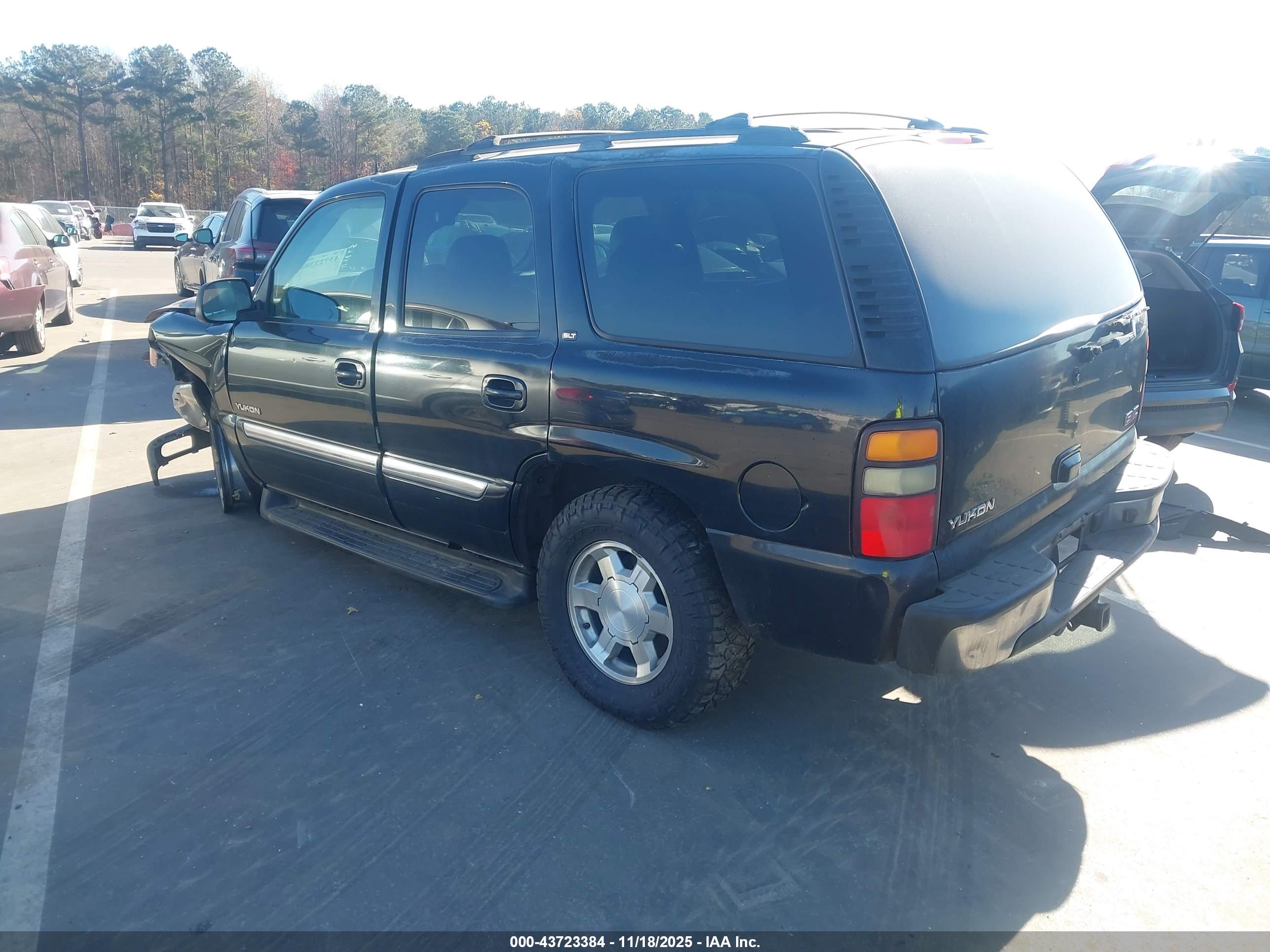 GMC YUKON image 3