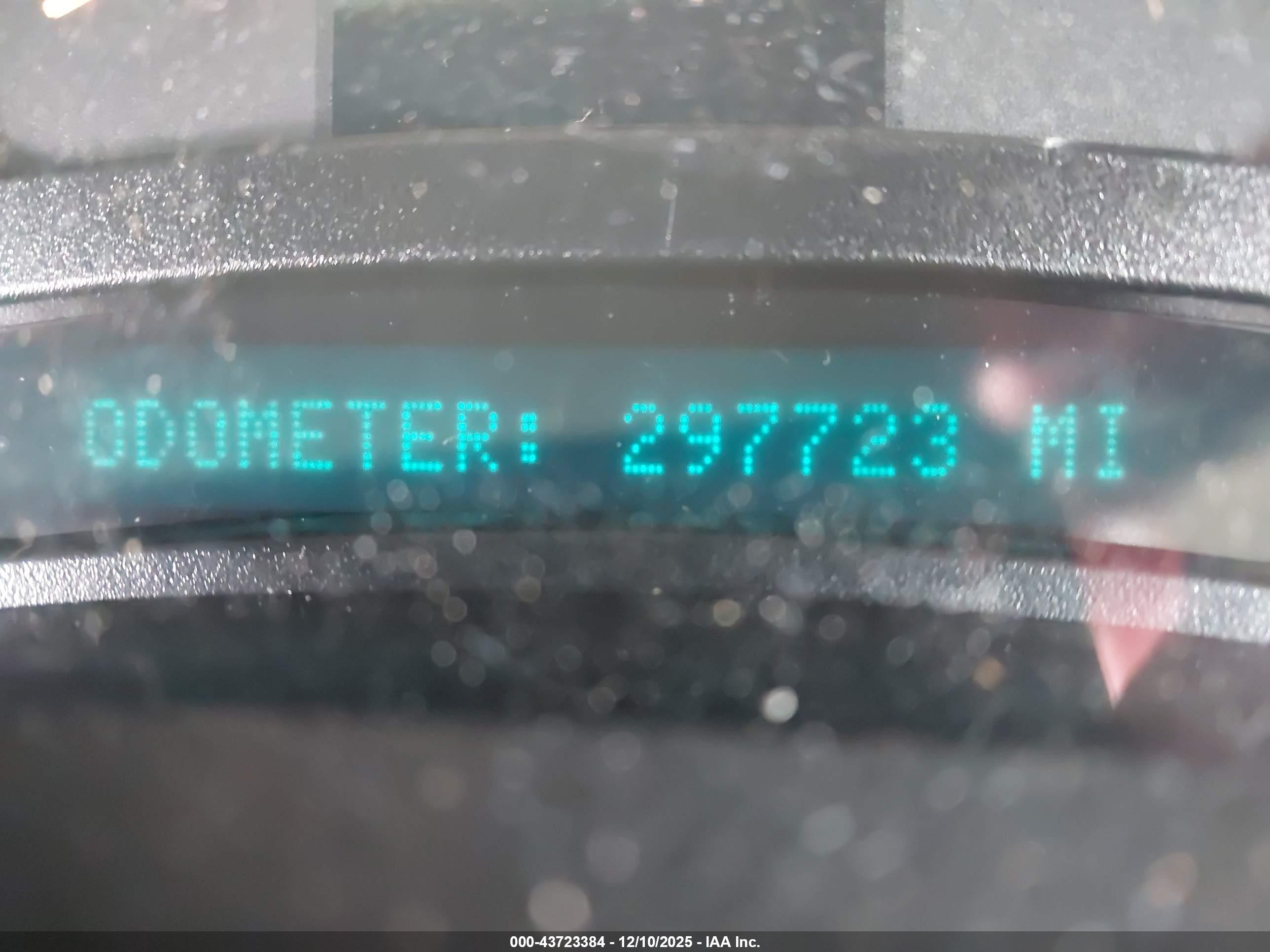 GMC YUKON image 7