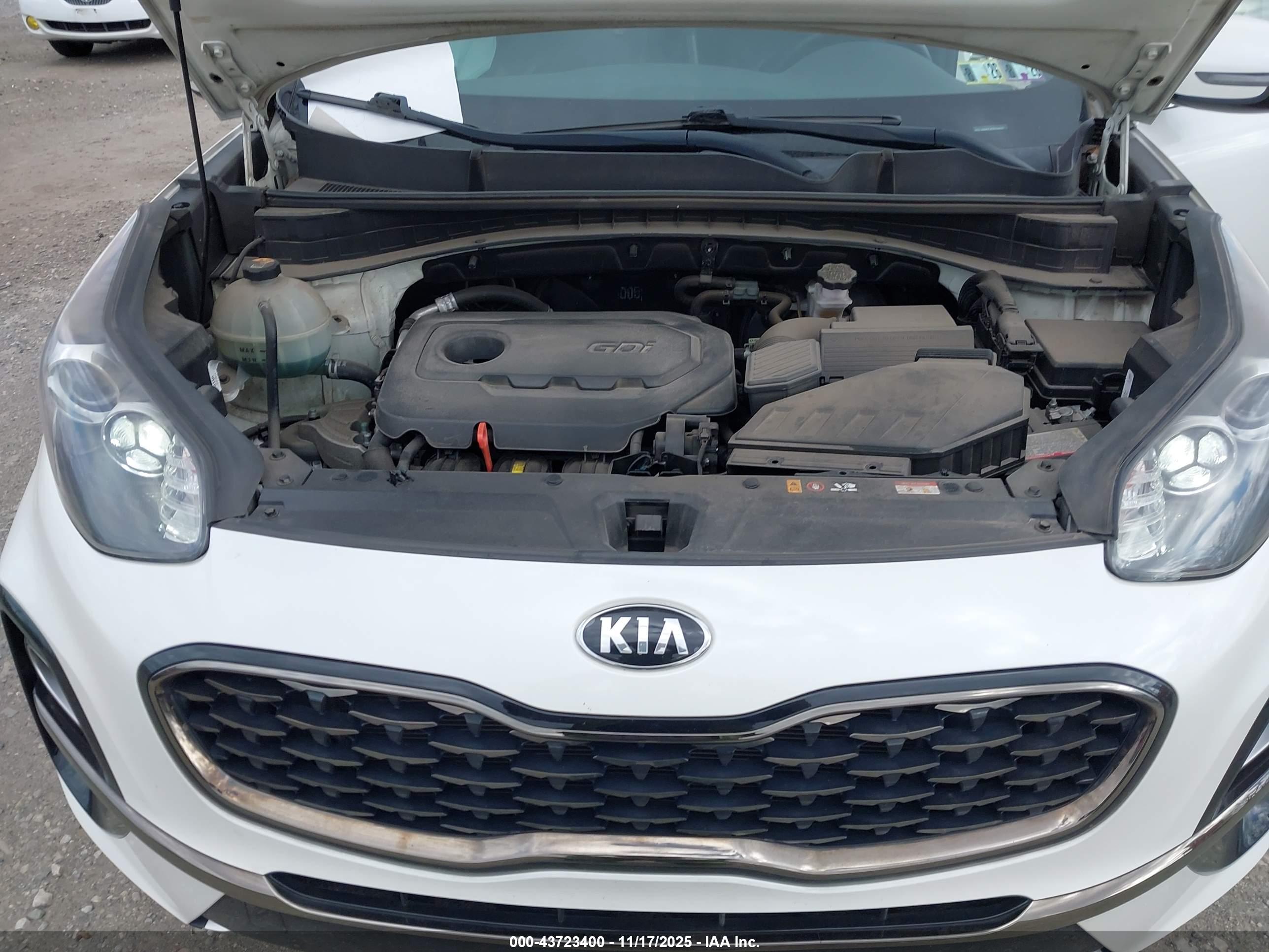 KIA SPORTAGE image 10