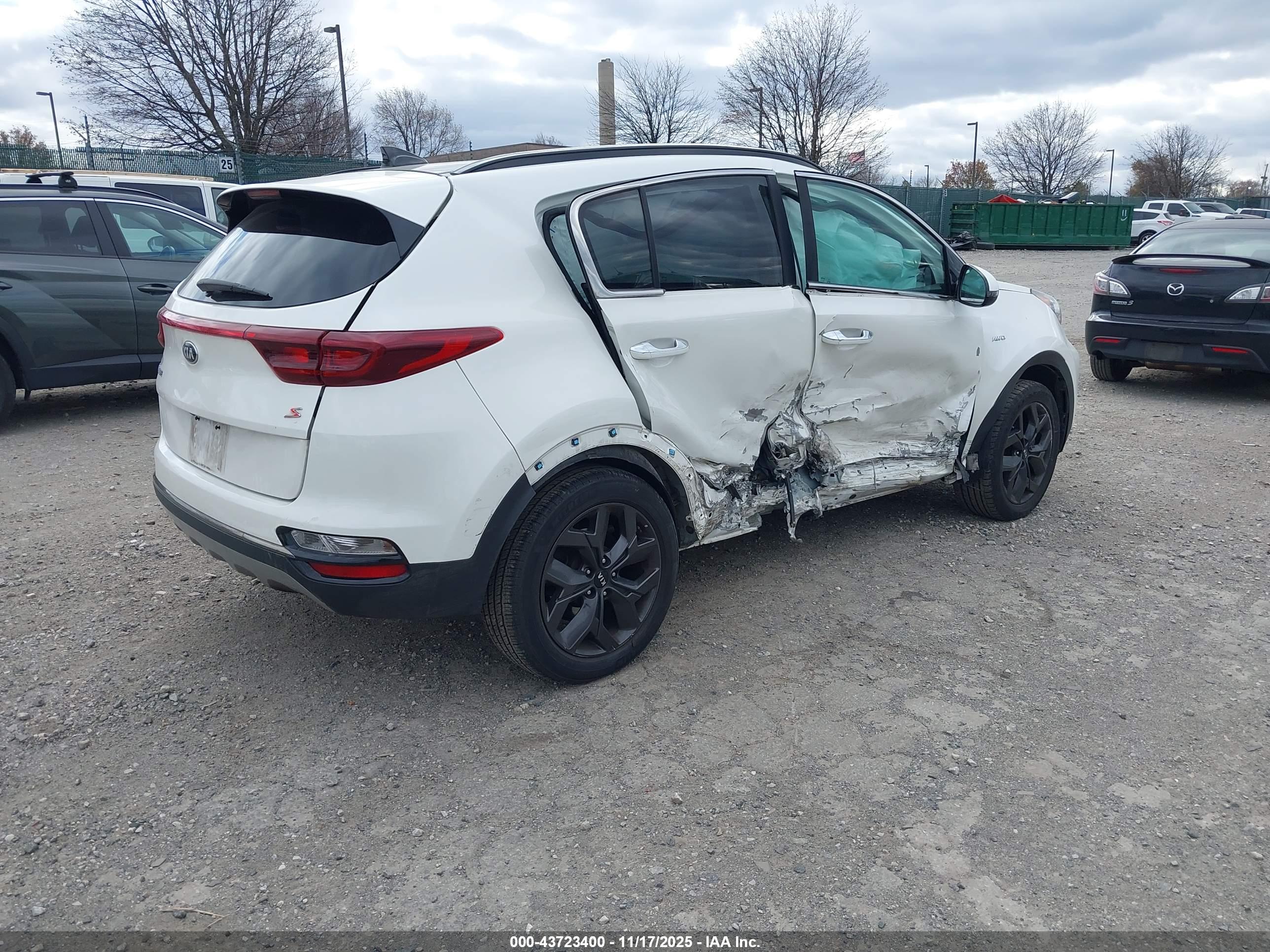 KIA SPORTAGE image 4