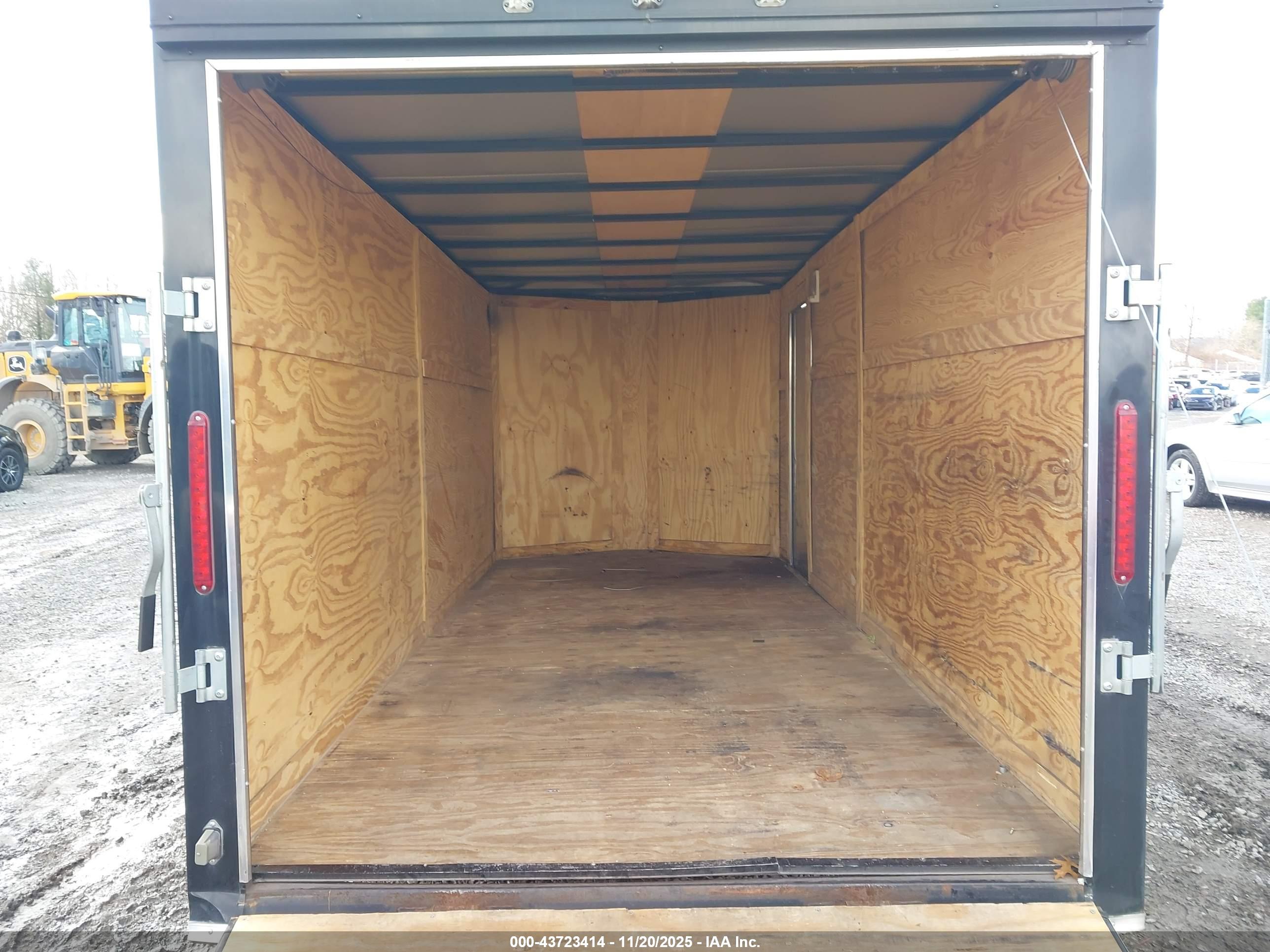 EAGLE 16' image 5