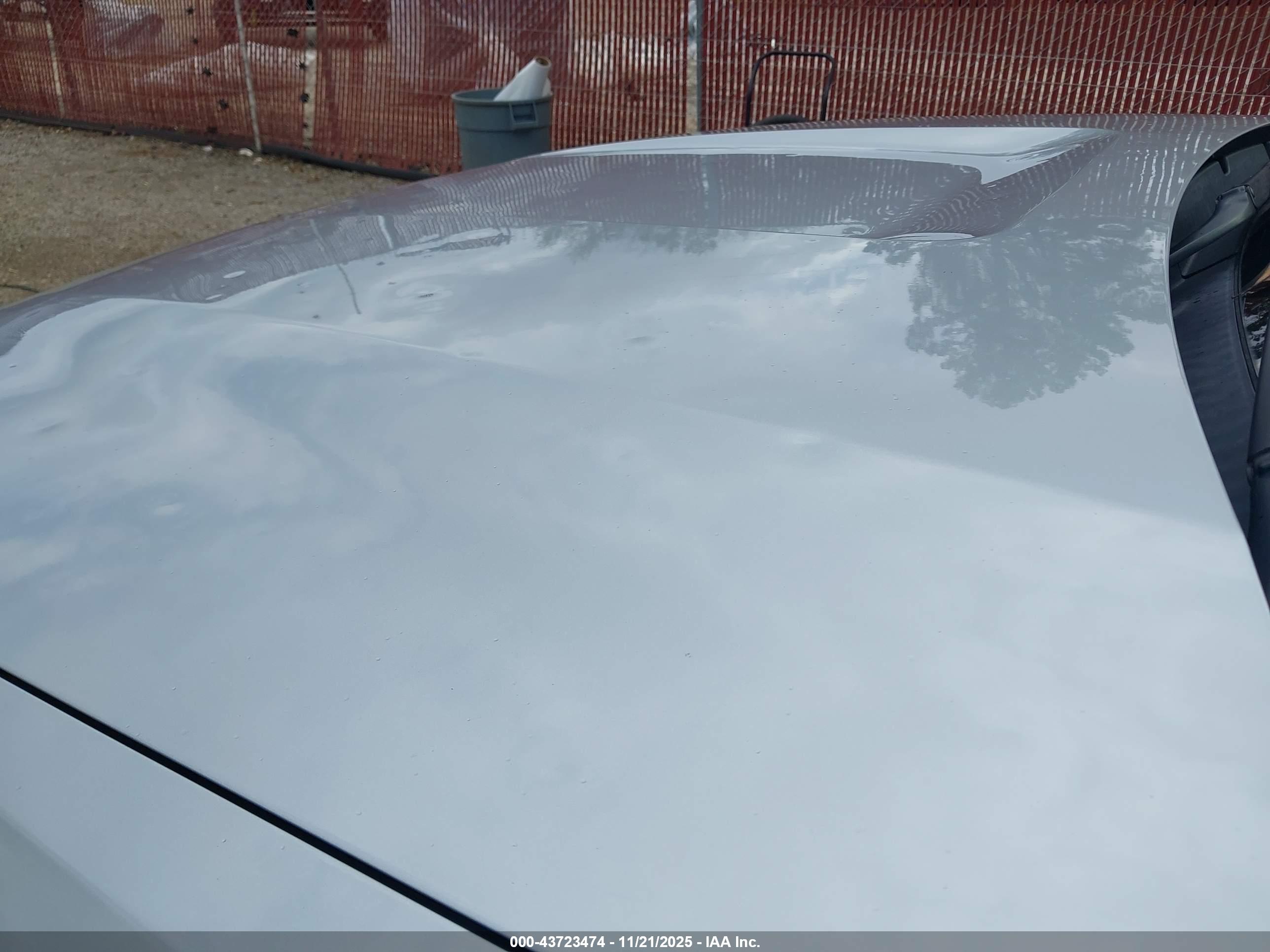 FORD EXPLORER image 6
