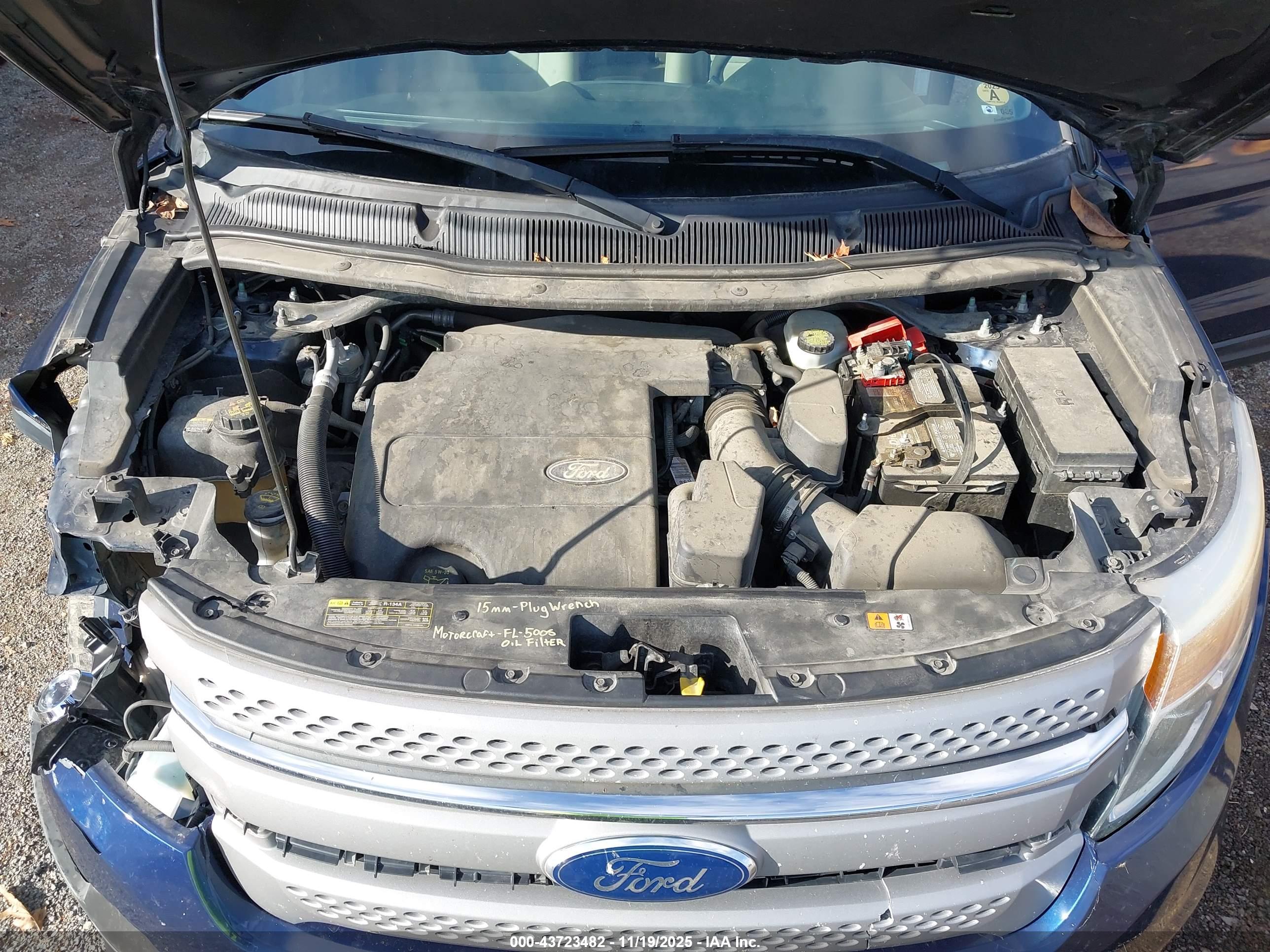 FORD EXPLORER image 10